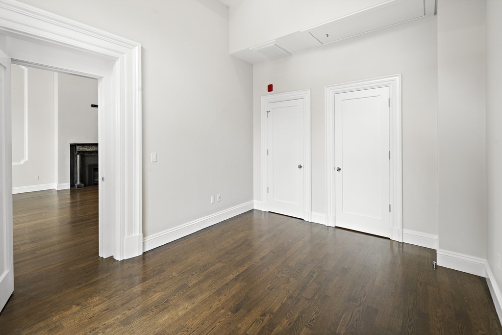 63 Mount Vernon St # 4