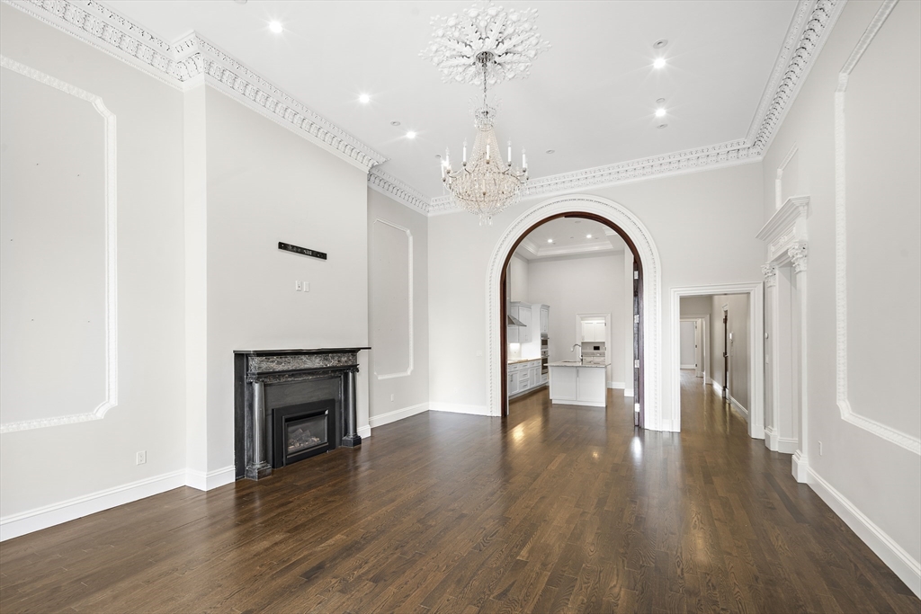 63 Mount Vernon St # 4