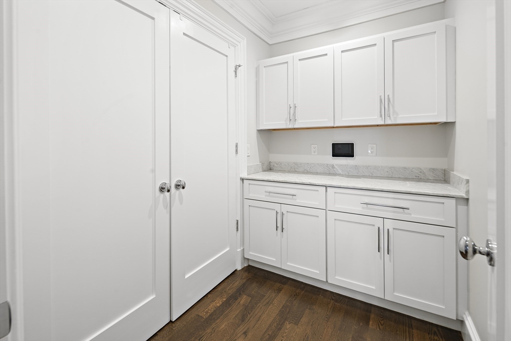 63 Mount Vernon St # 4