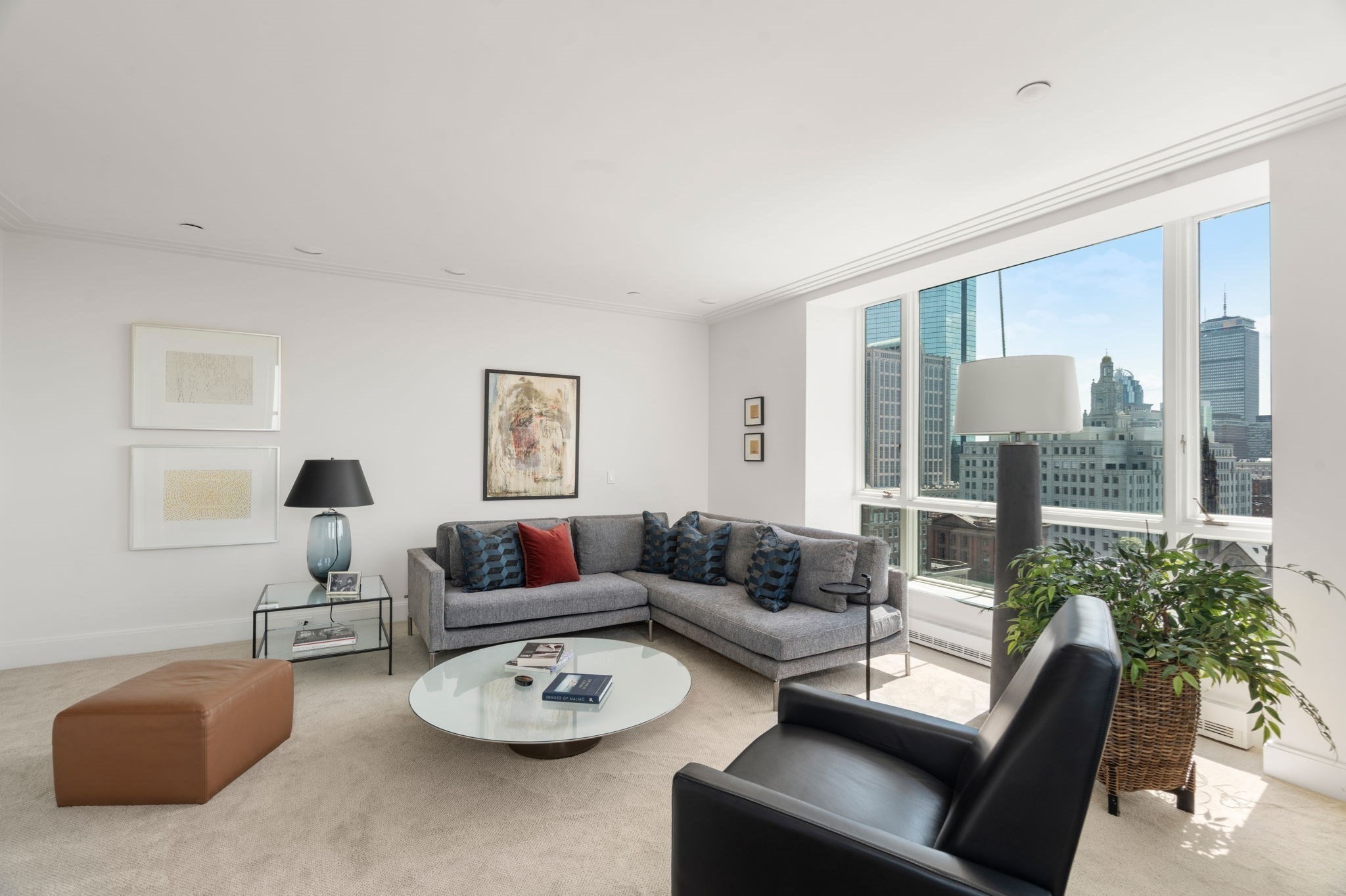 2 Commonweaalth Avenue Unit: 15E/F