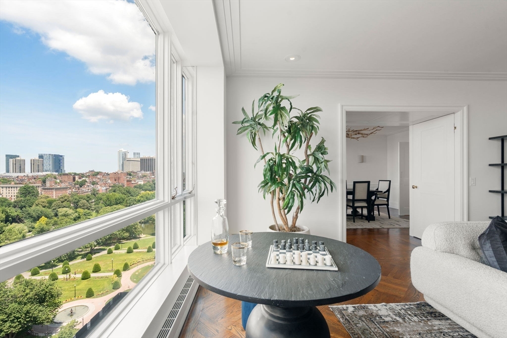 2 Commonweaalth Avenue Unit: 15E/F