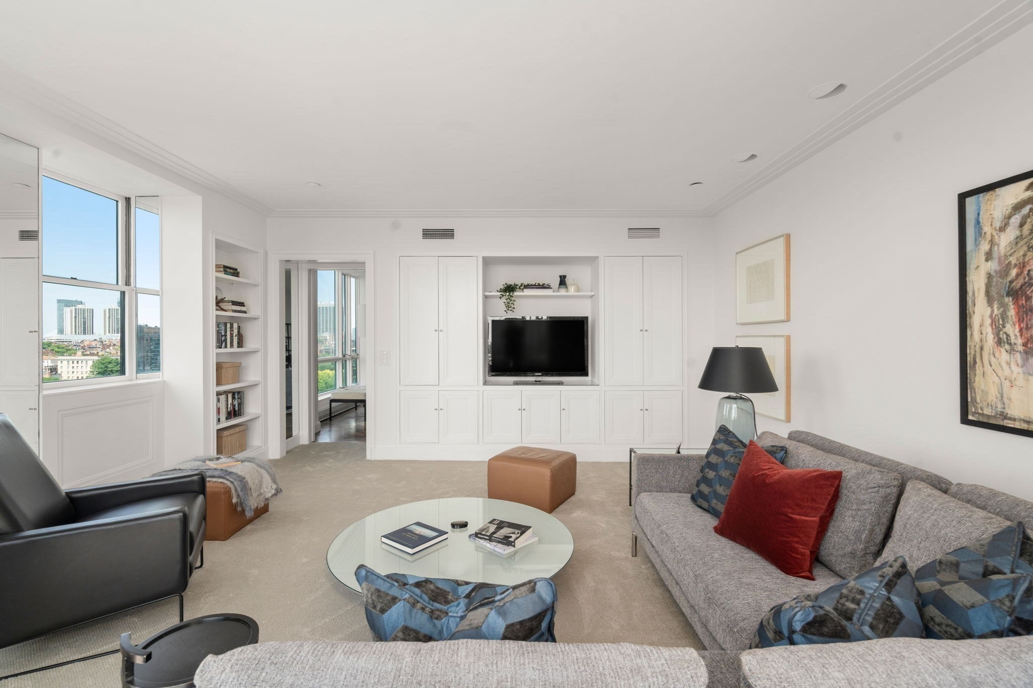 2 Commonweaalth Avenue Unit: 15E/F