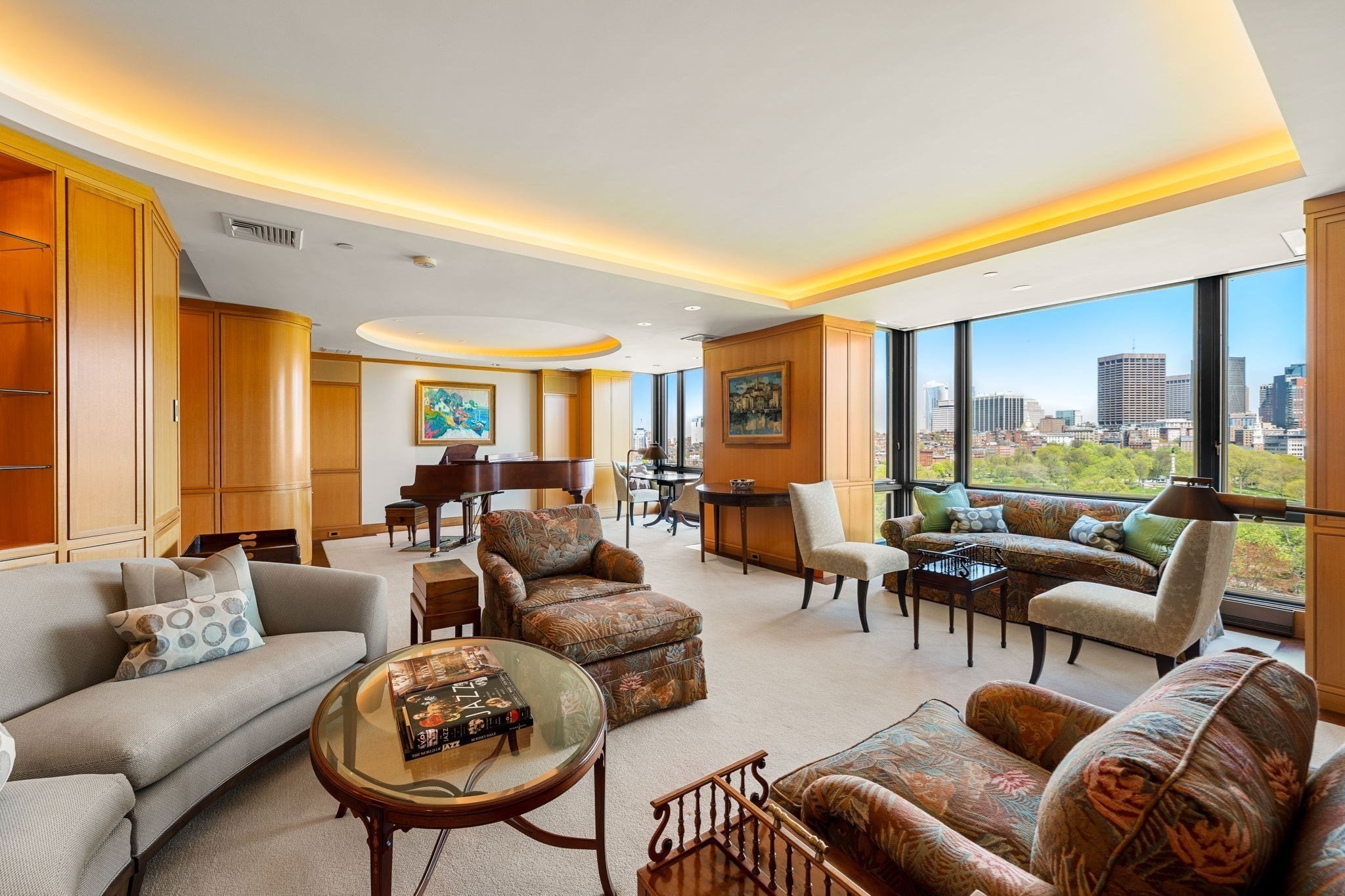 2 Commonwealth Ave # B Unit: 14-B
