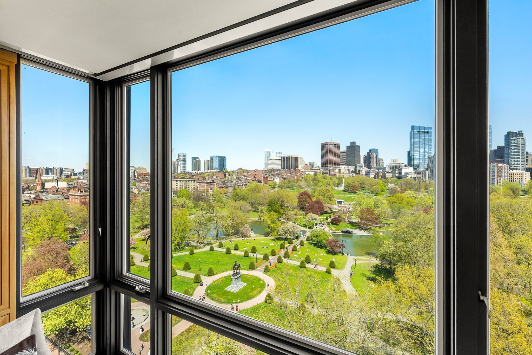 2 Commonwealth Ave # B Unit: 14-B