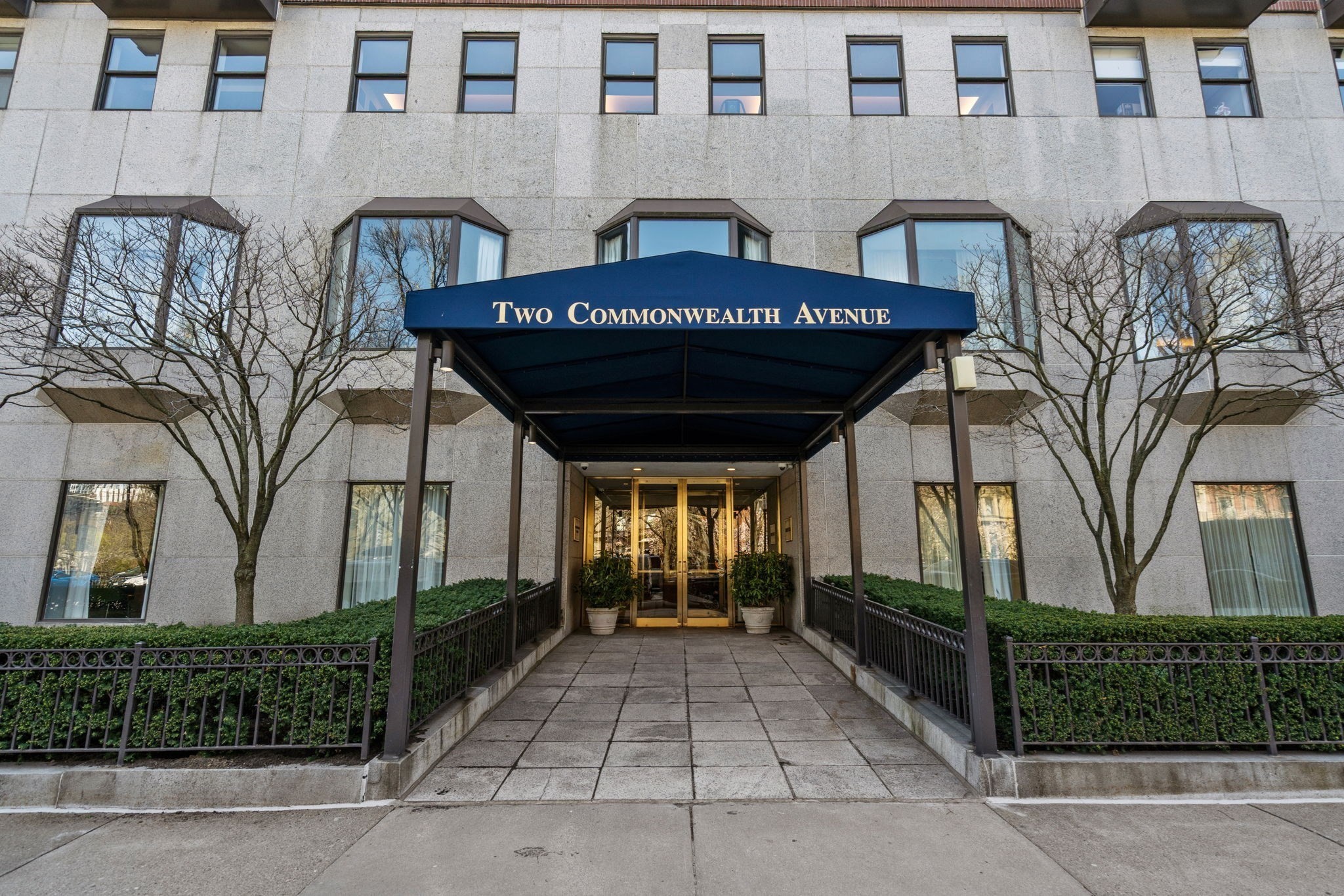 2 Commonwealth Ave # B Unit: 14-B