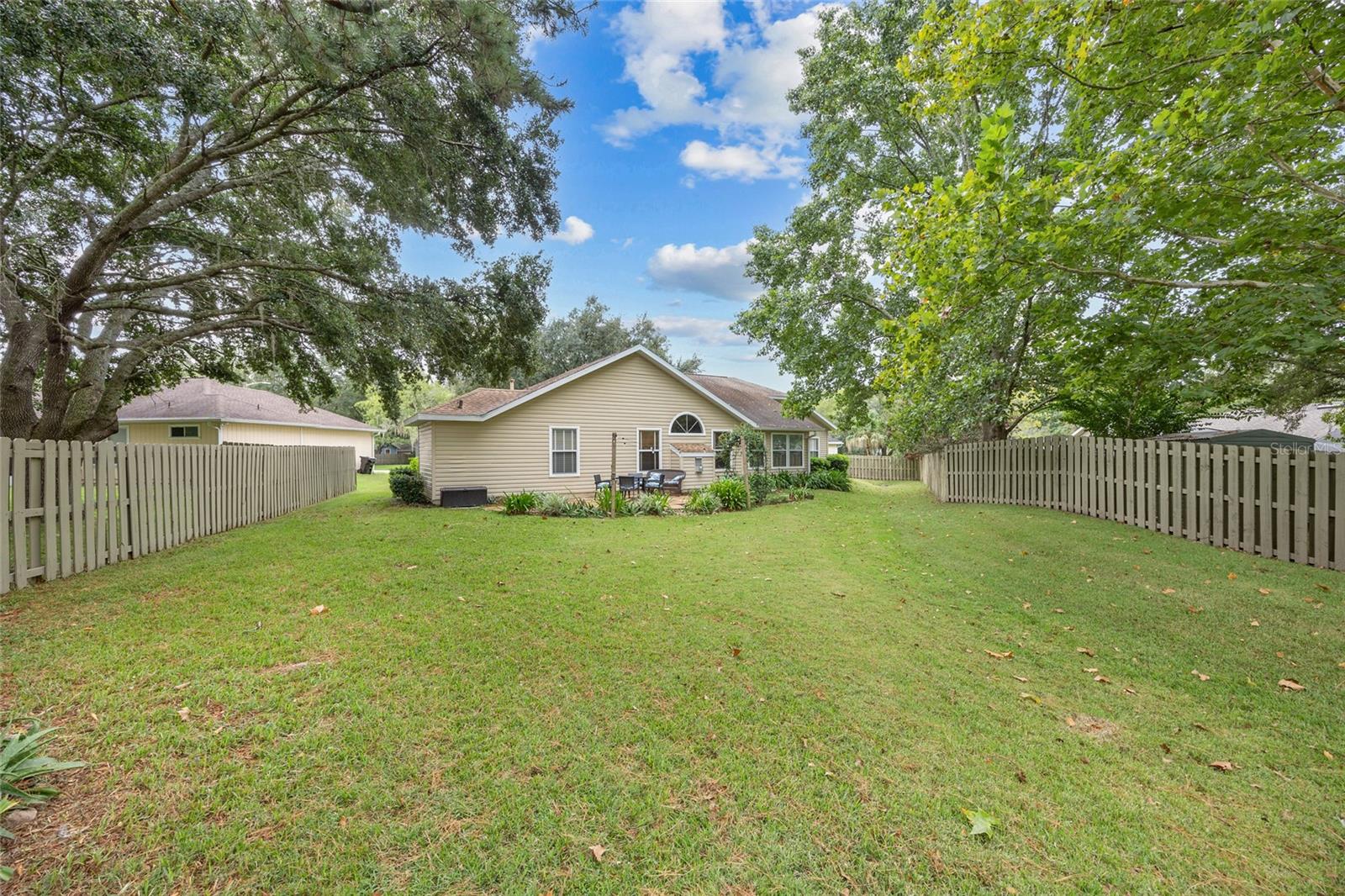8844 NW 11TH PL