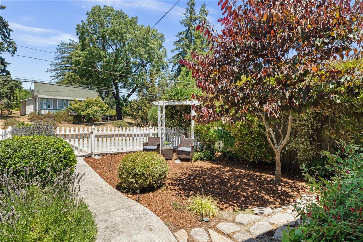 115 Hames RD