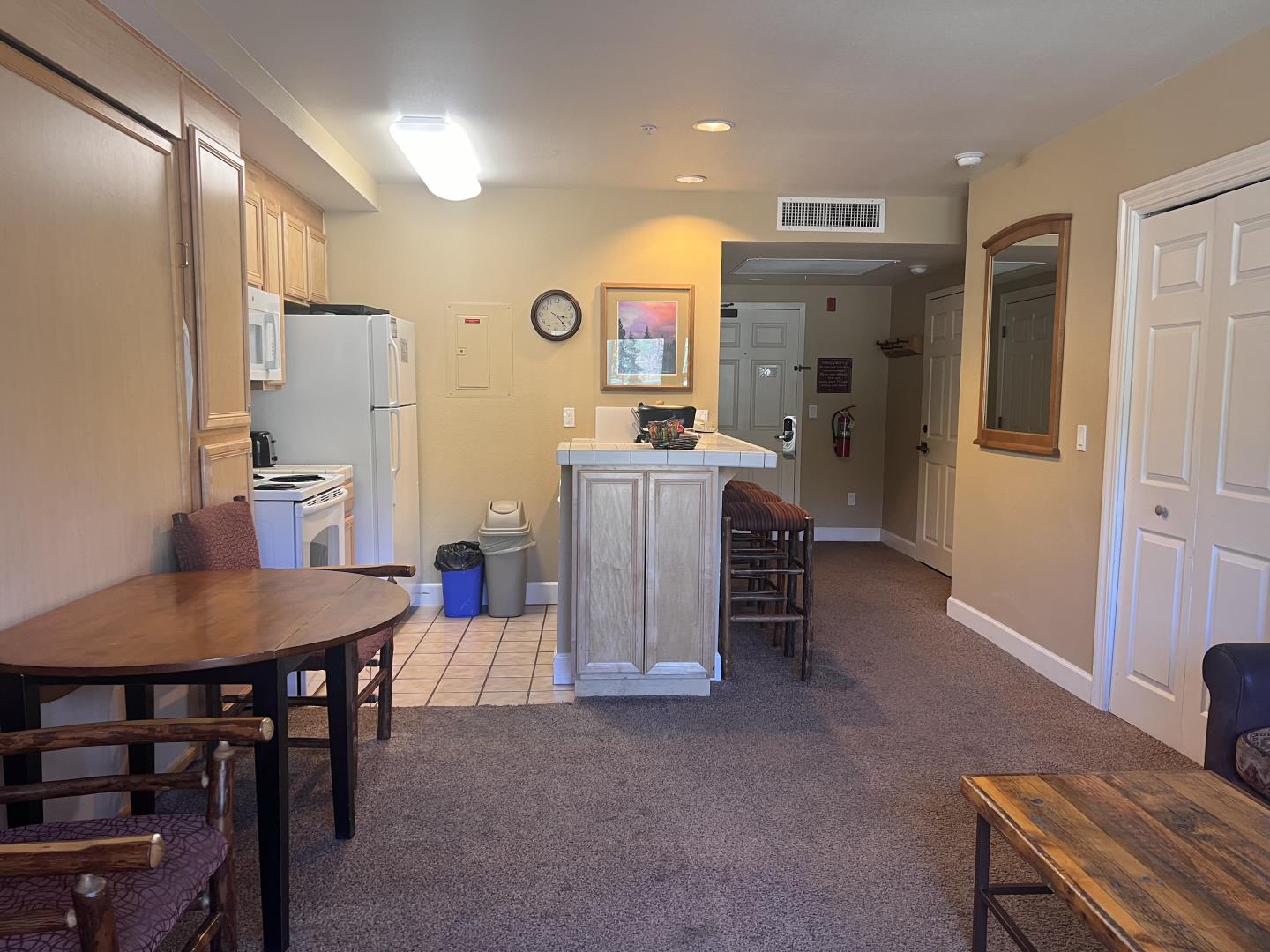 1399 Kirkwood Mdws Drive 213-215