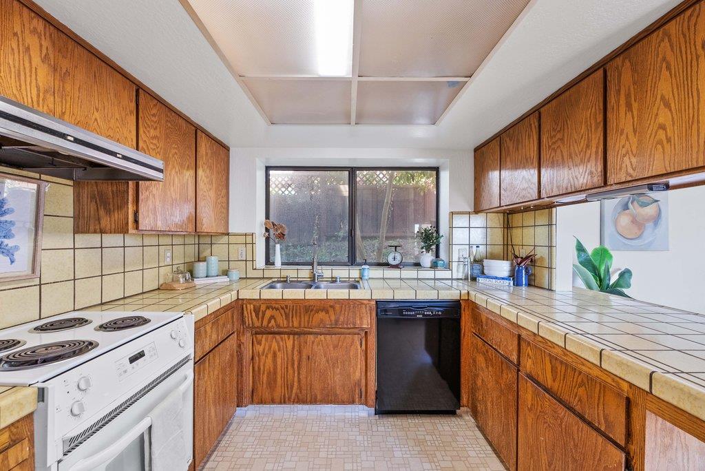 537 Santa Marguarita Drive