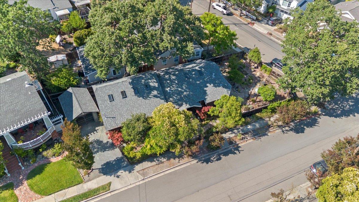 1908 Dora Avenue