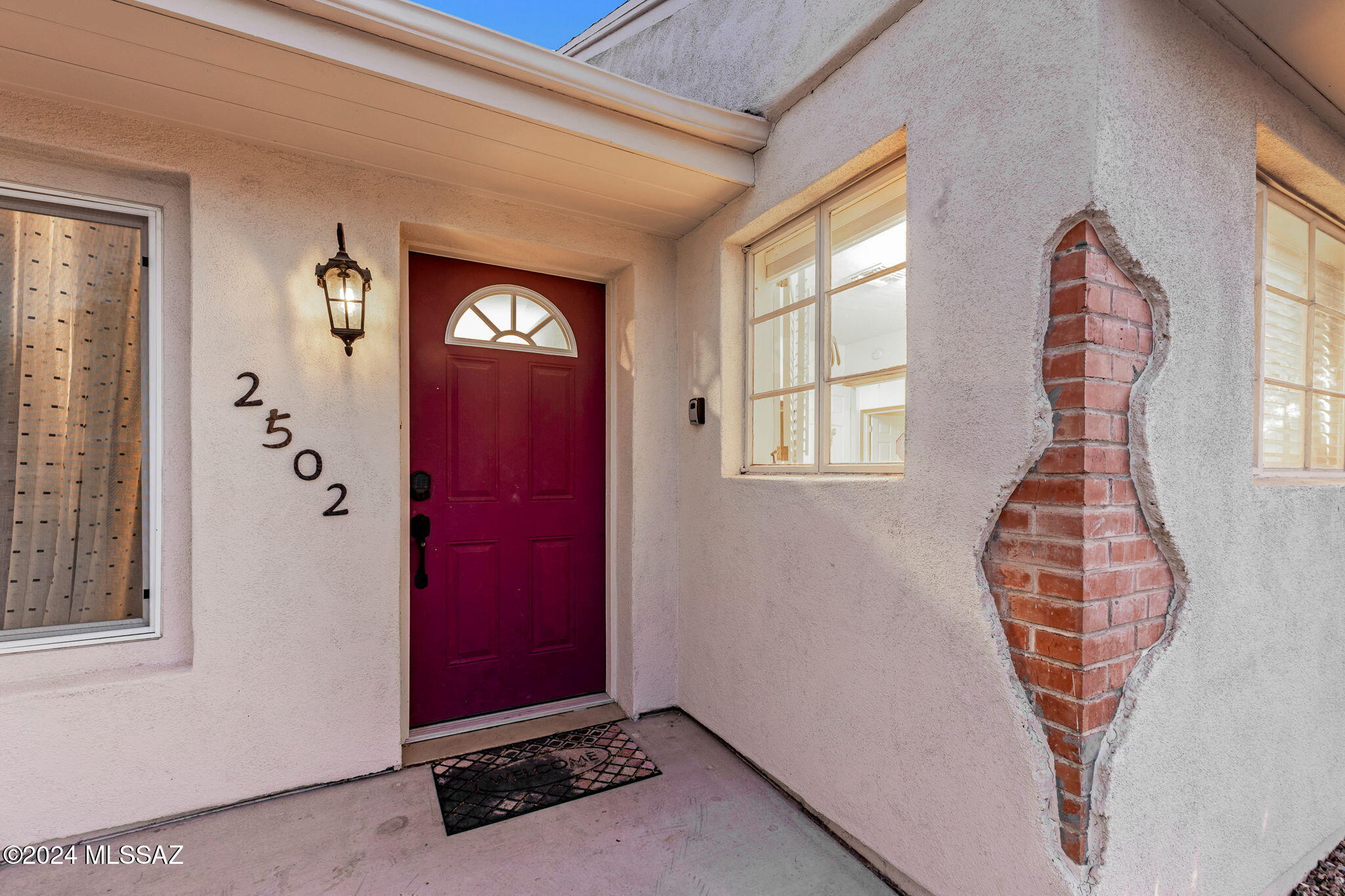 2502 E La Cienega Drive