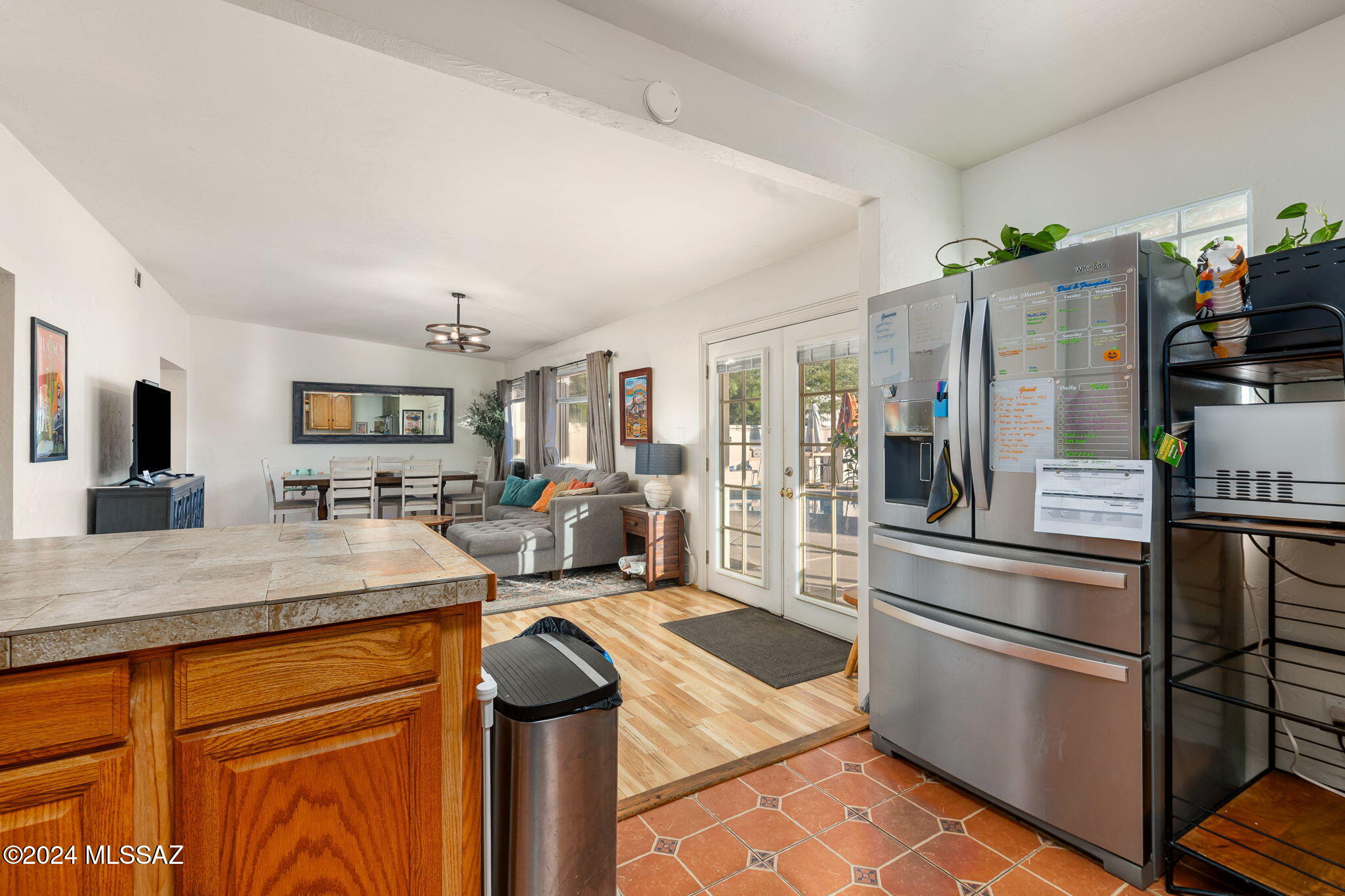 2502 E La Cienega Drive