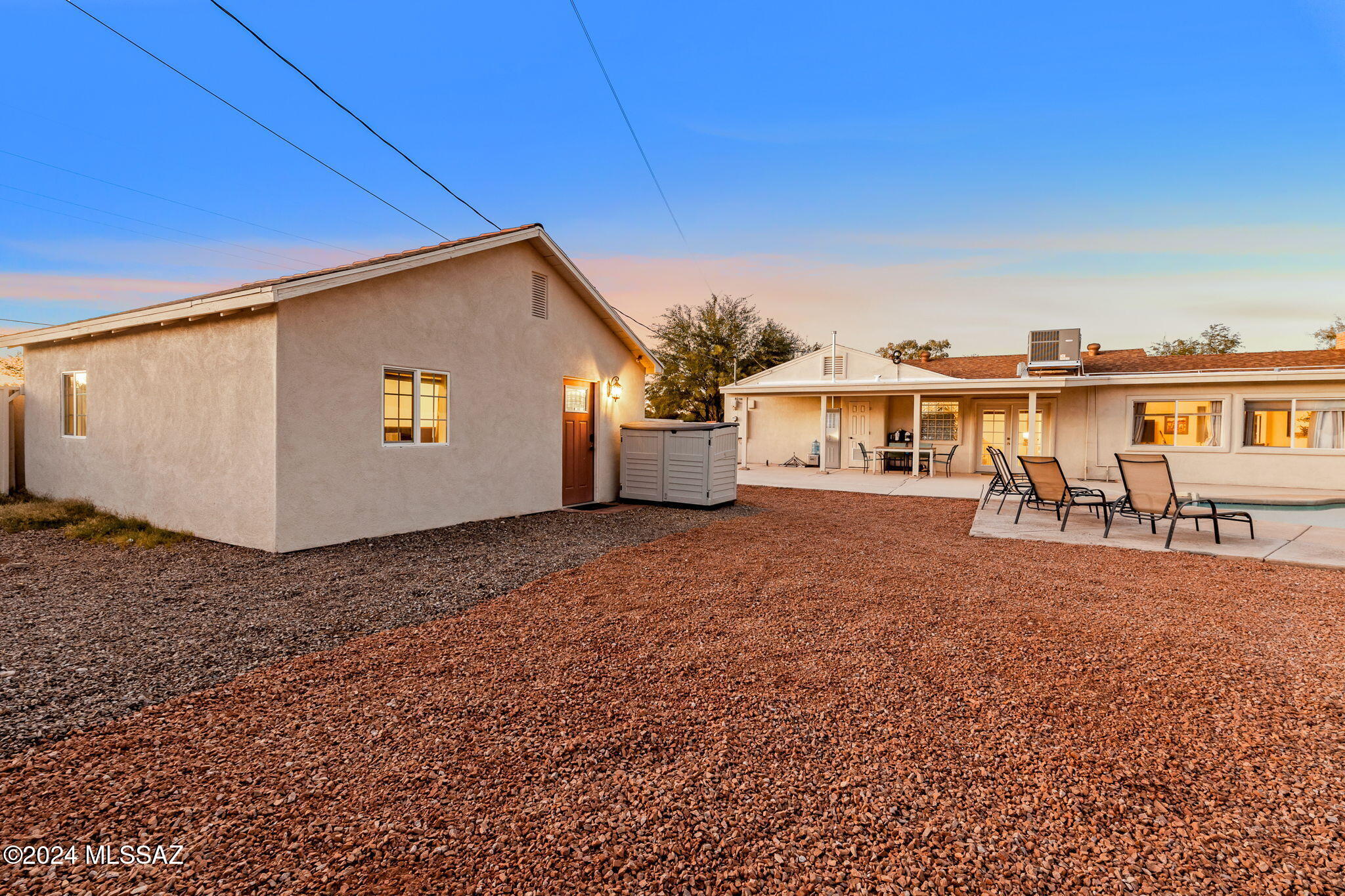 2502 E La Cienega Drive