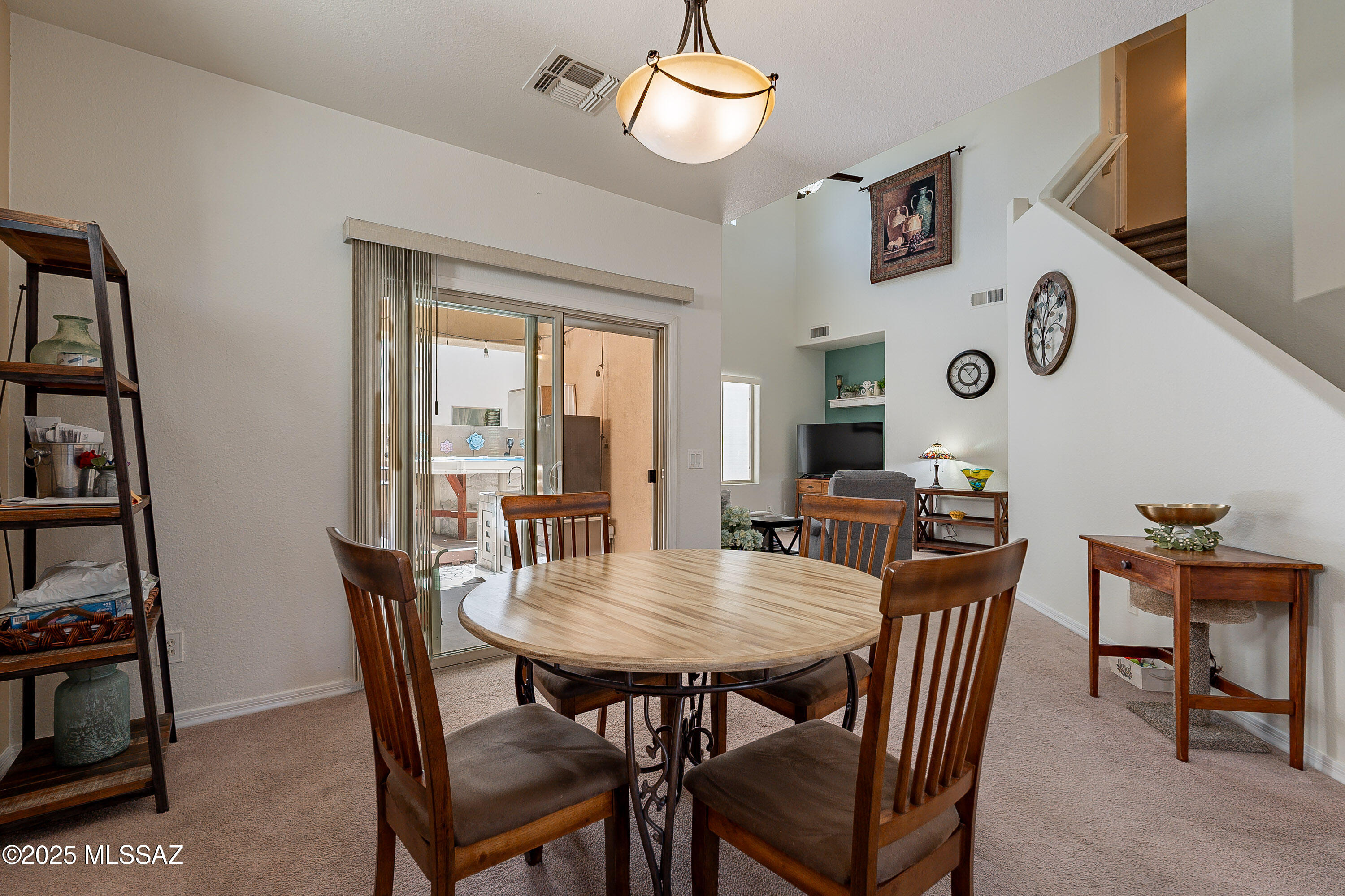 97 W Camino Rancho Palomas