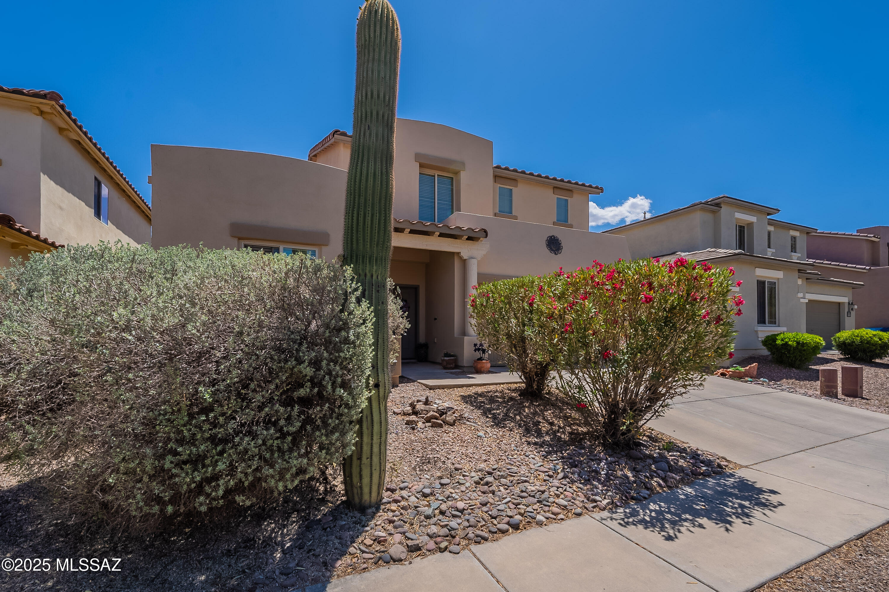 97 W Camino Rancho Palomas