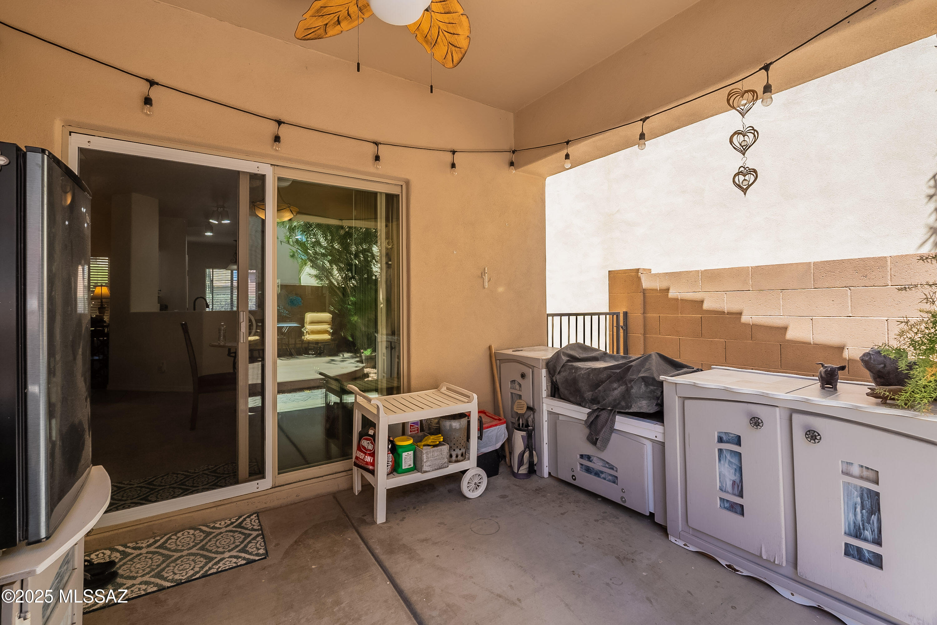 97 W Camino Rancho Palomas