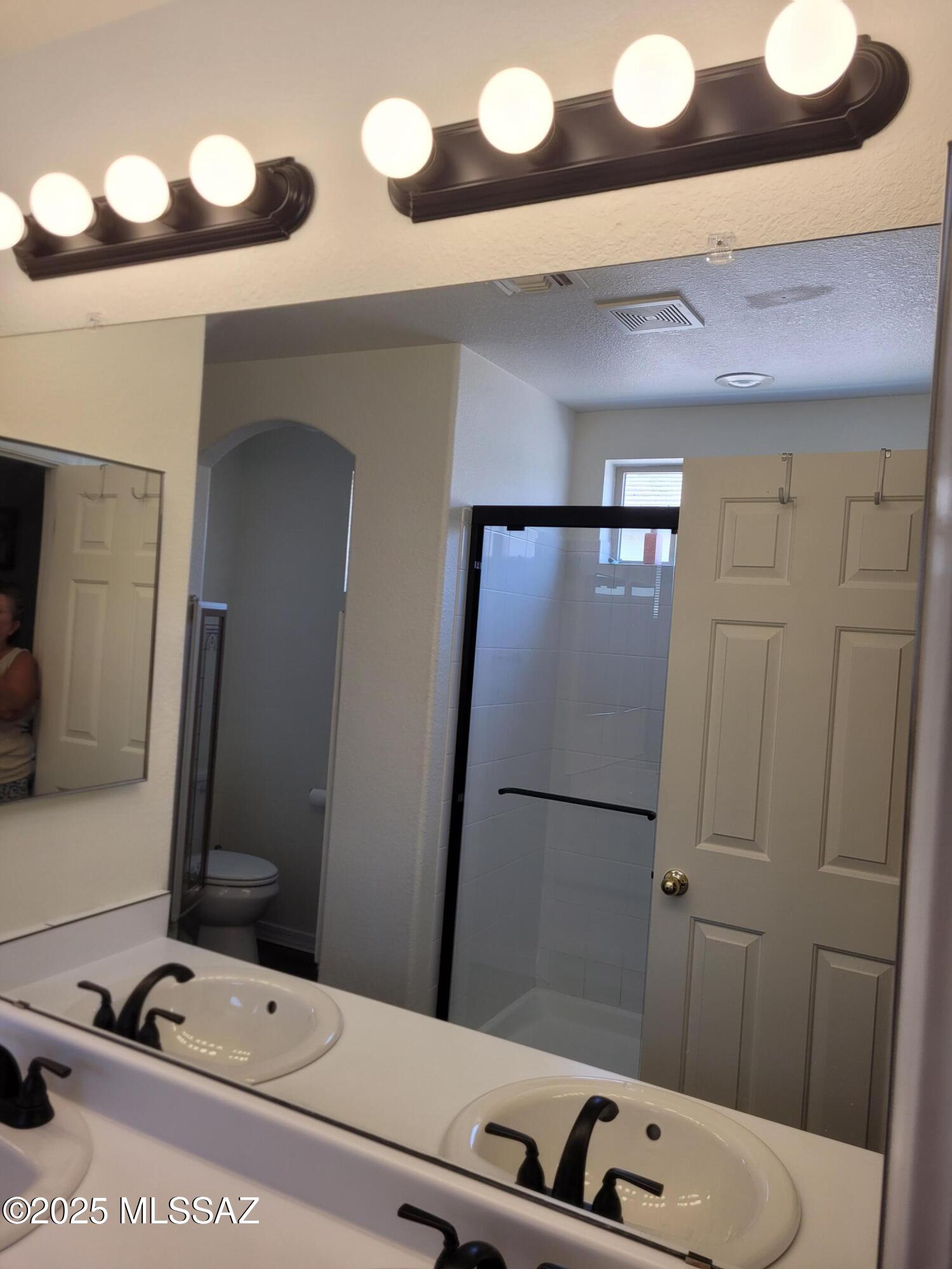 97 W Camino Rancho Palomas