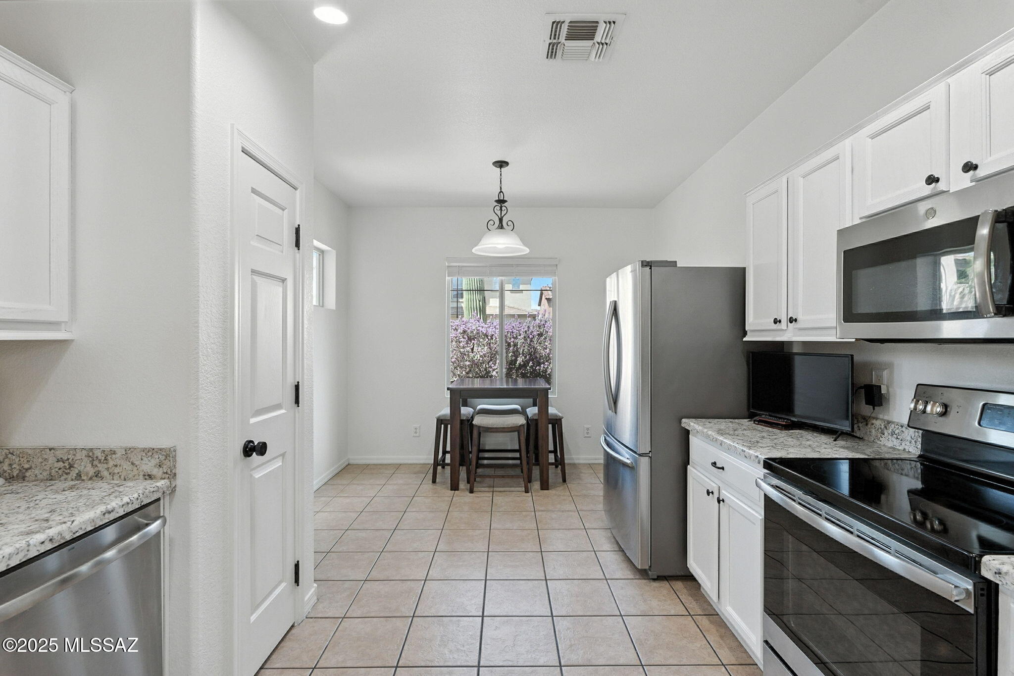 97 W Camino Rancho Palomas