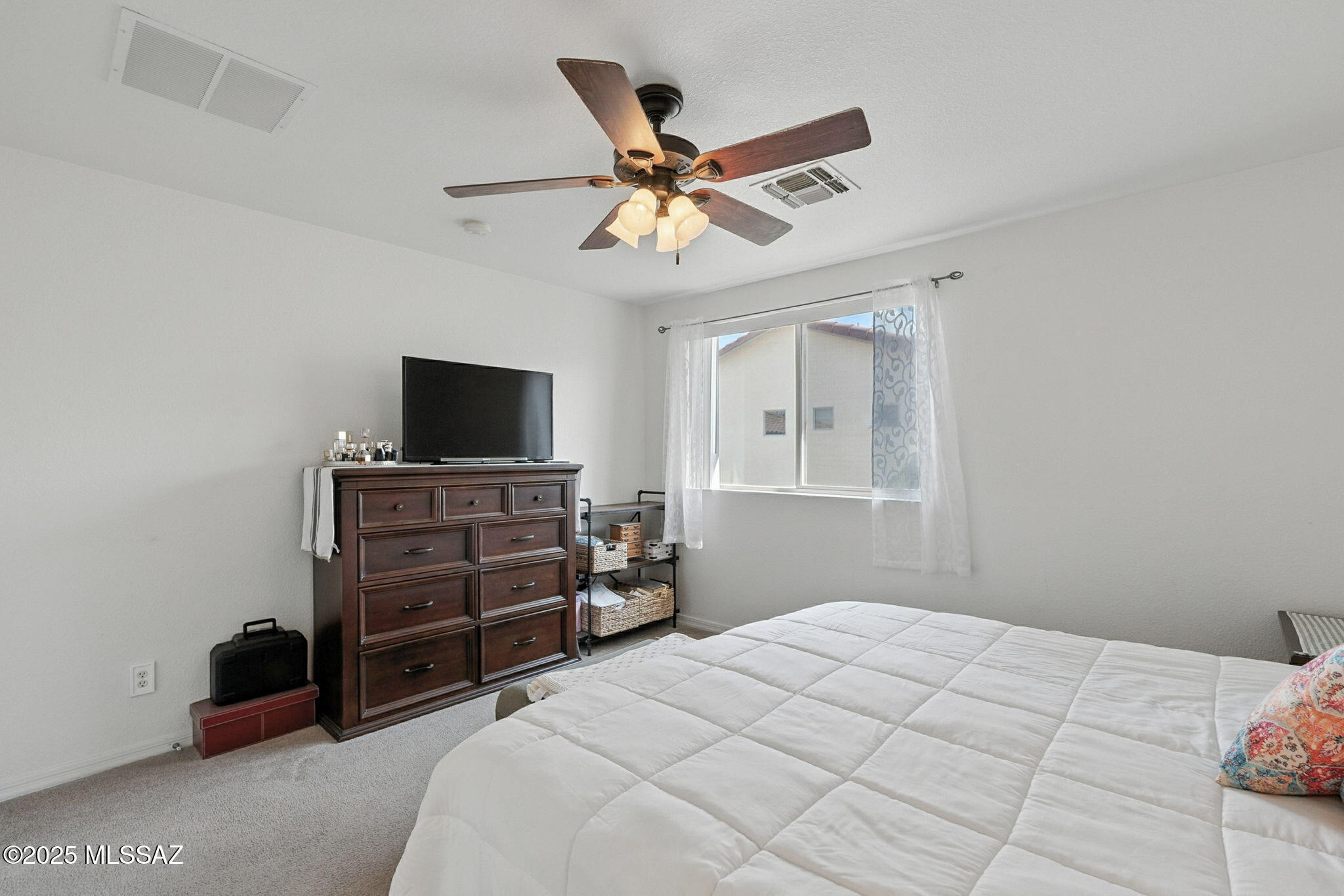 97 W Camino Rancho Palomas