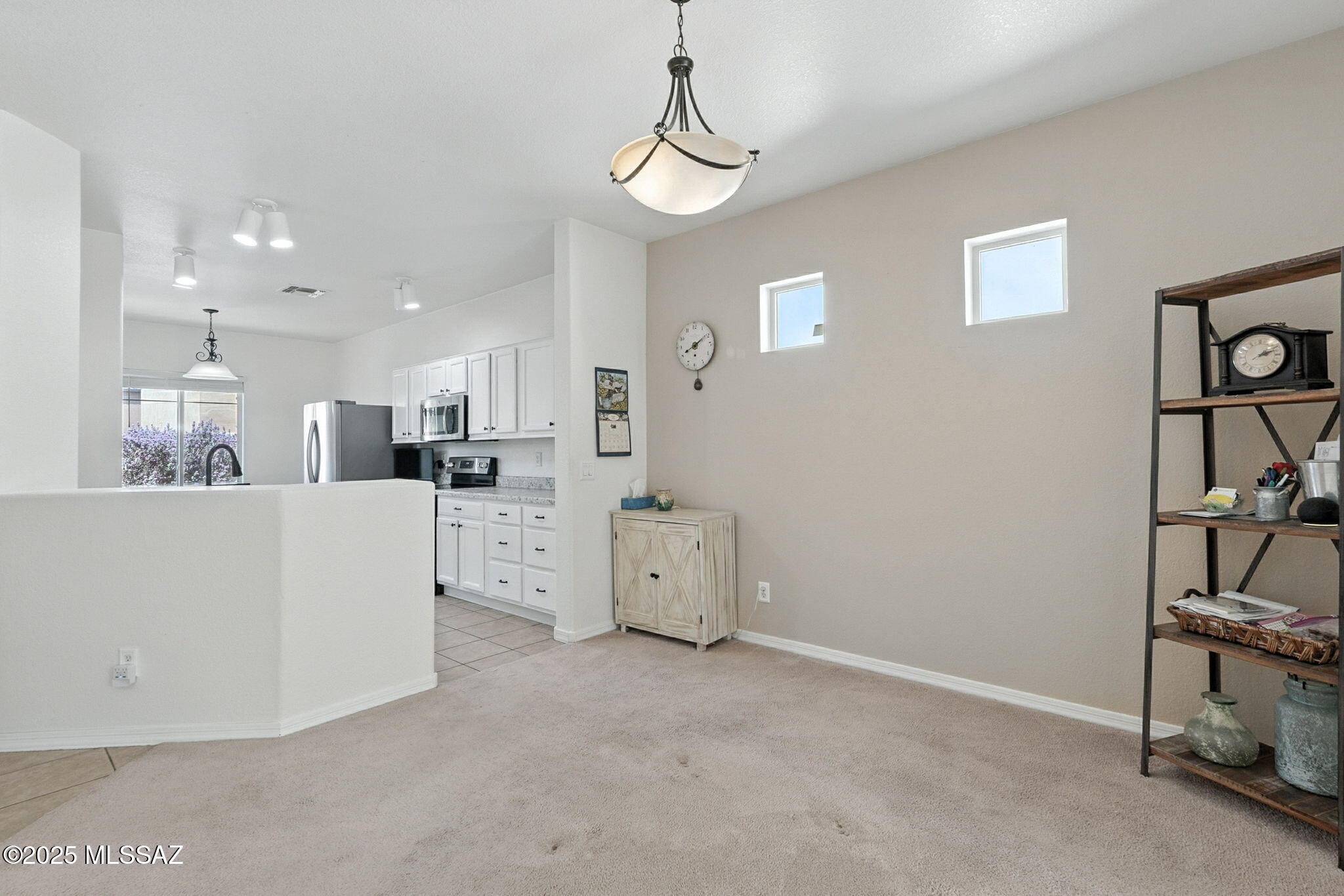 97 W Camino Rancho Palomas