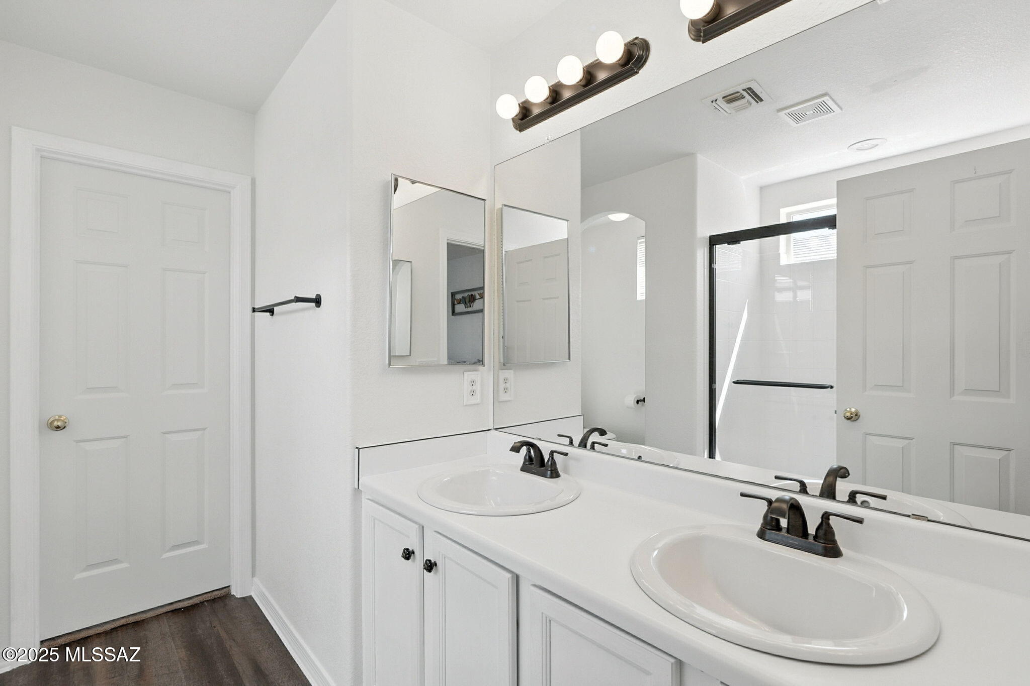 97 W Camino Rancho Palomas