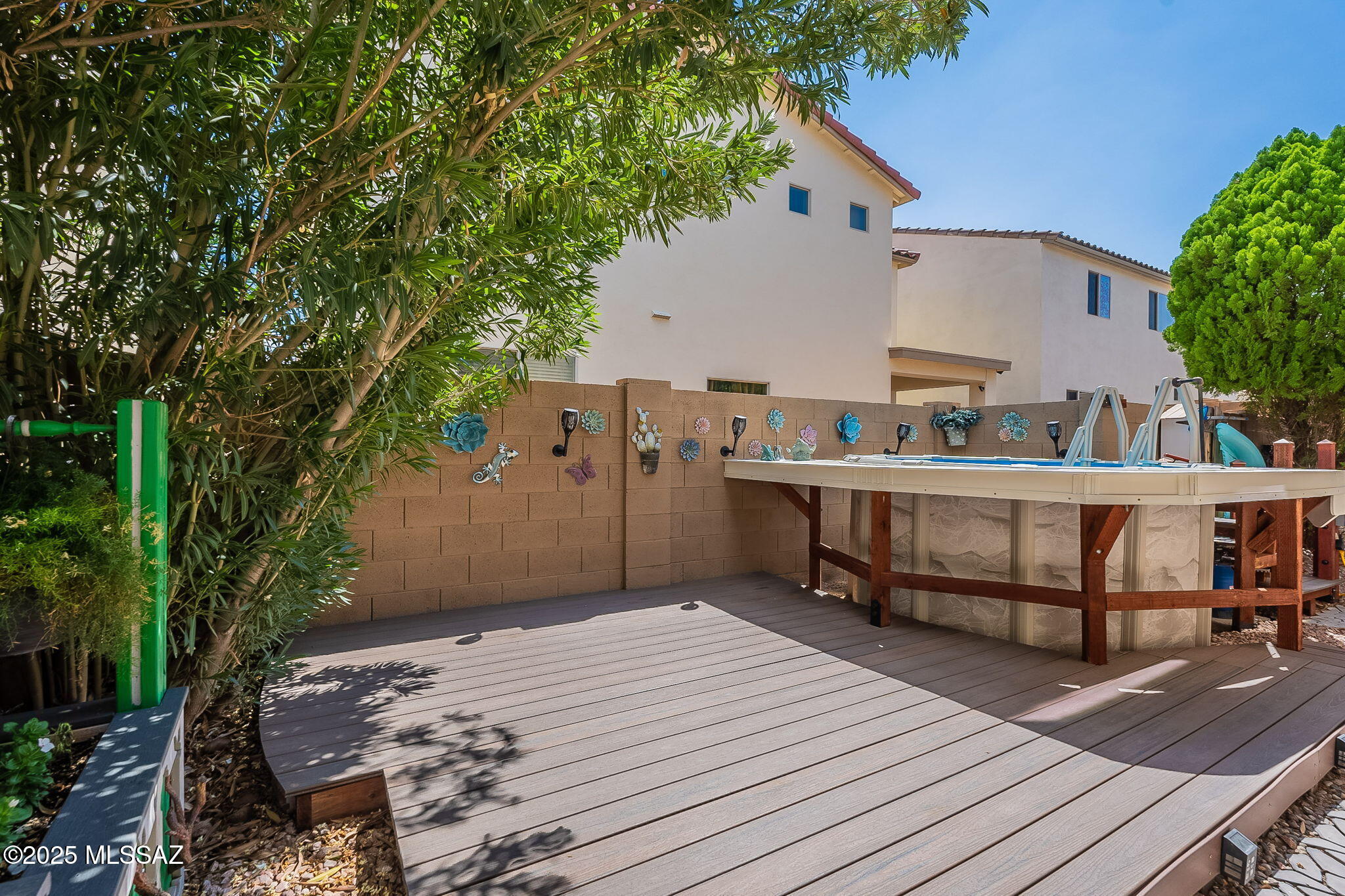 97 W Camino Rancho Palomas