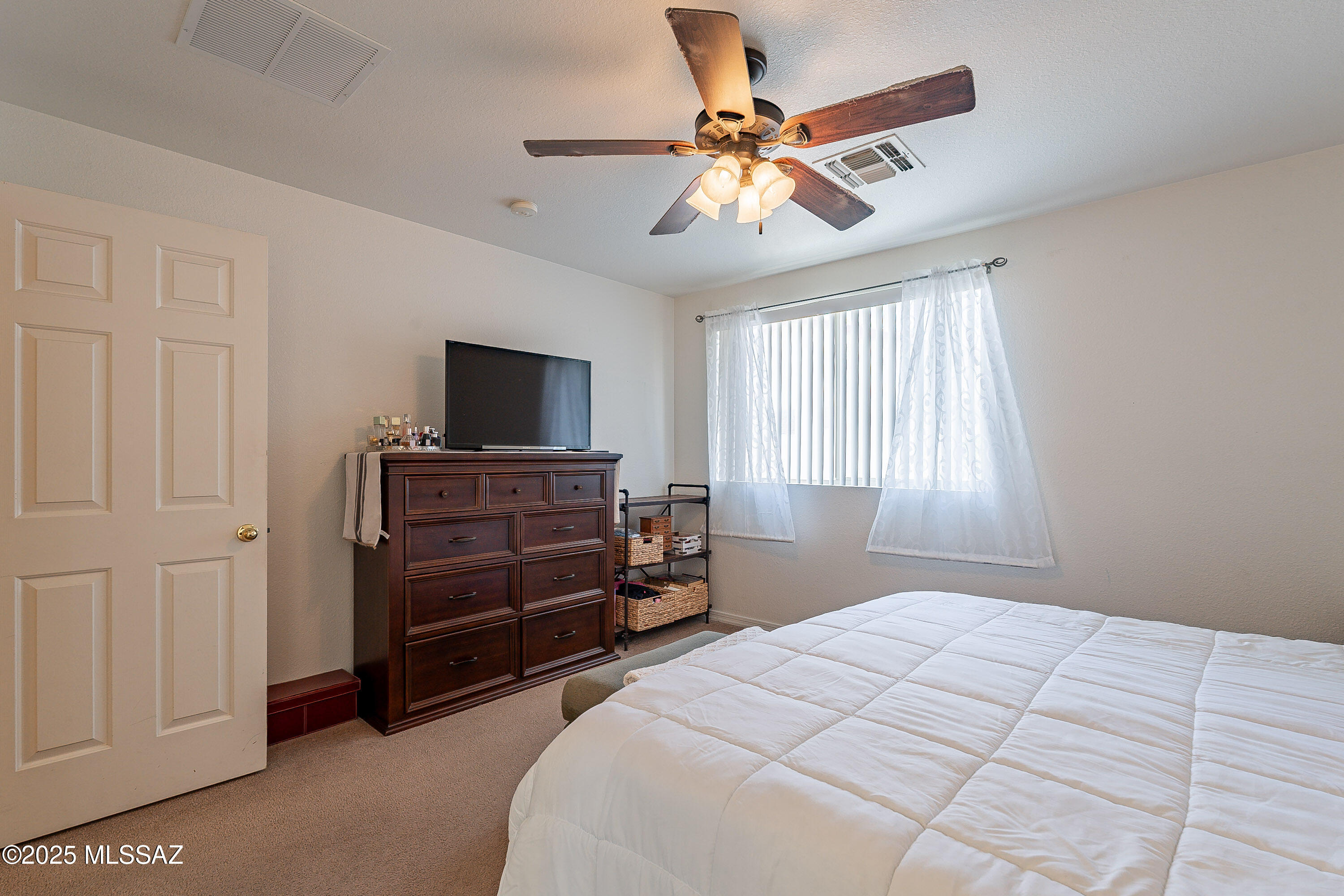 97 W Camino Rancho Palomas