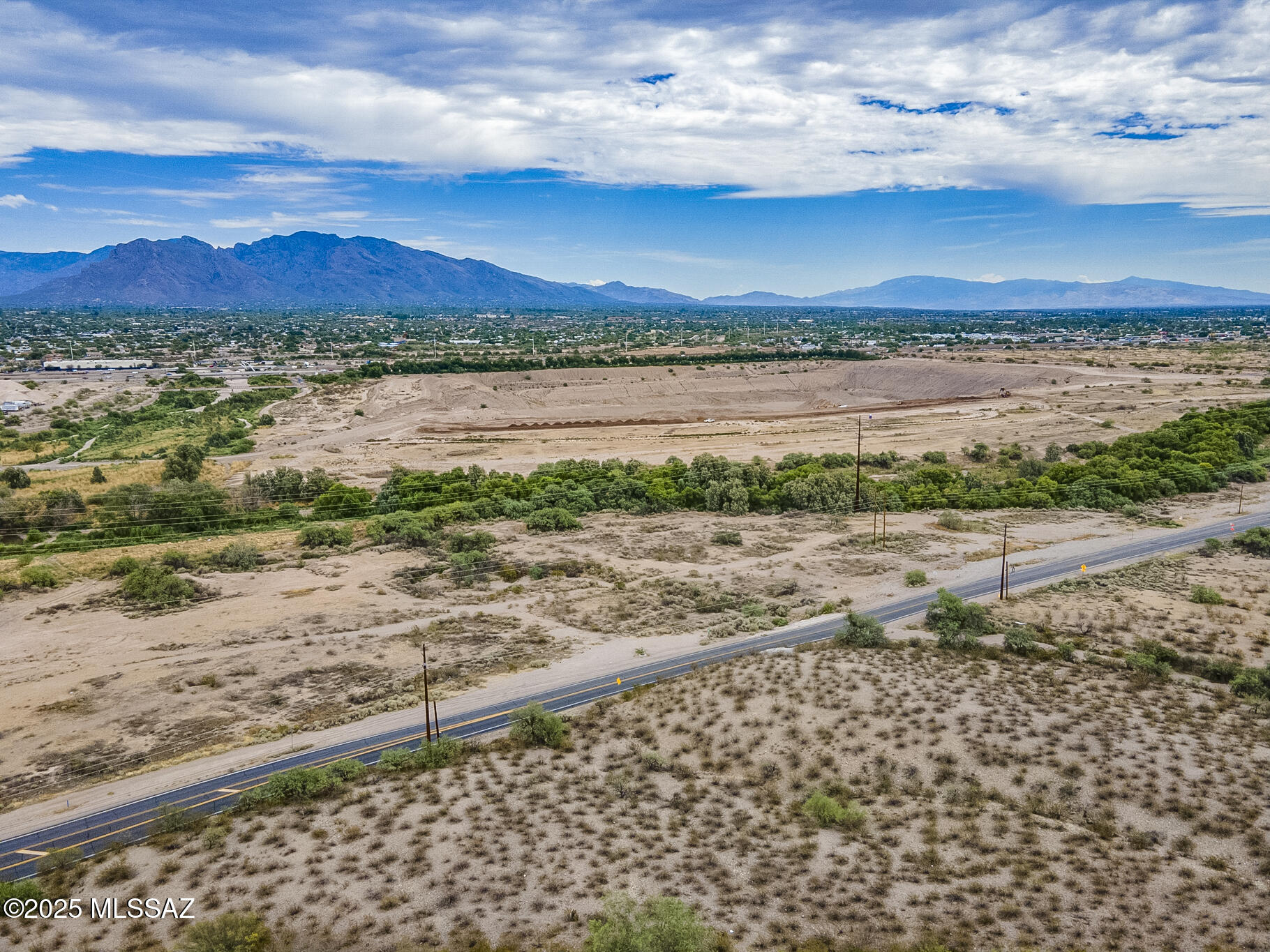 5735 N Silverbell Road