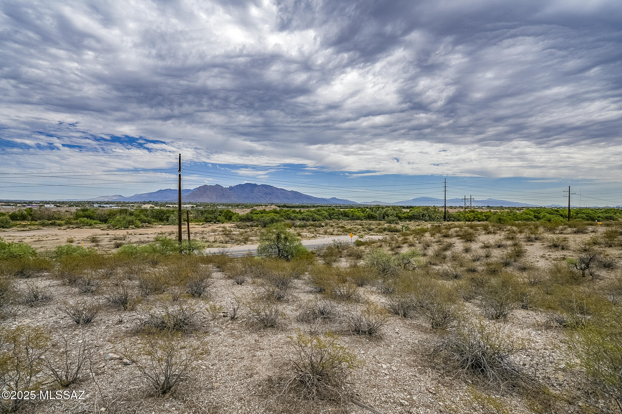 5735 N Silverbell Road