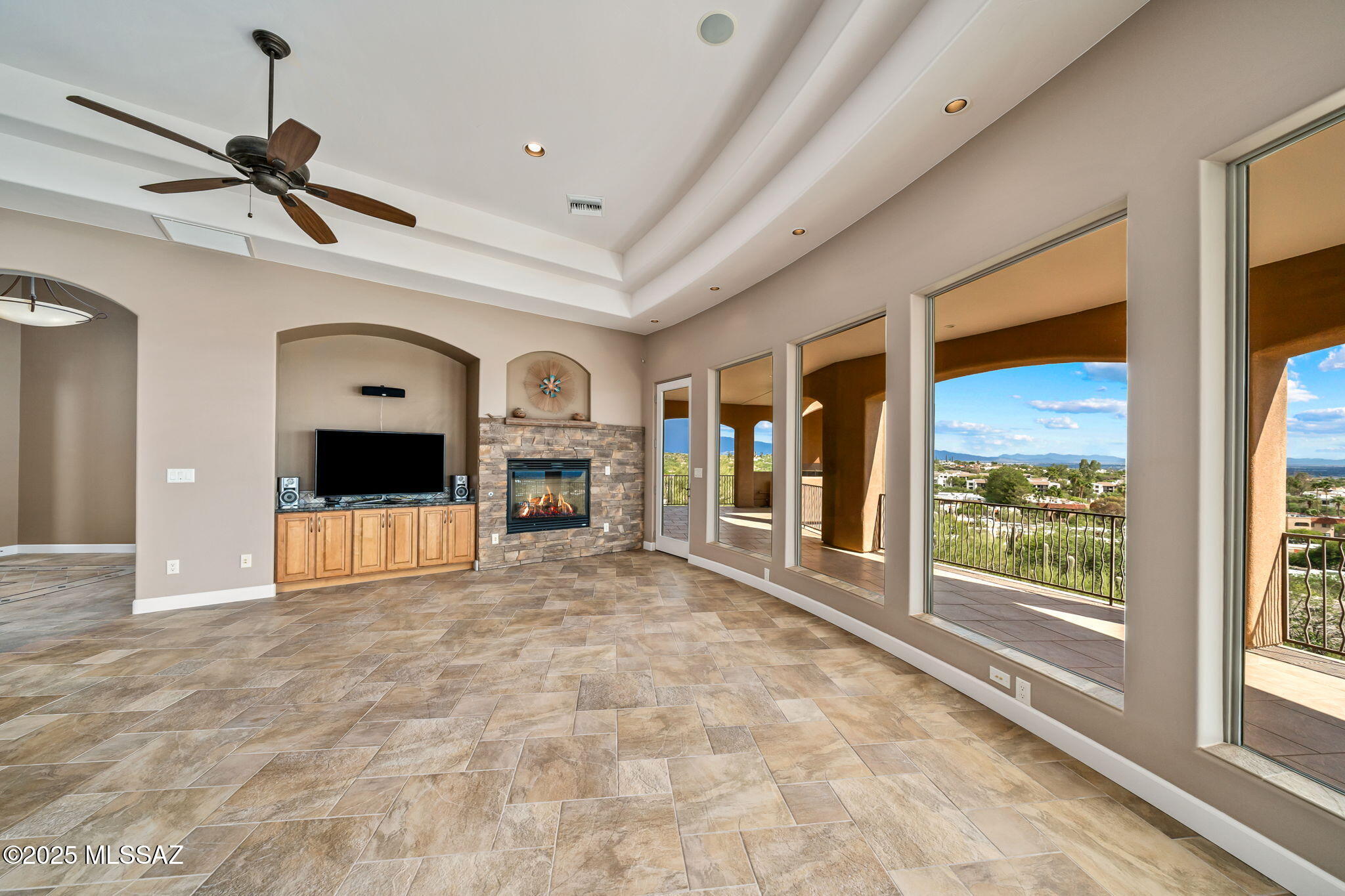 5880 N Hombre Lane