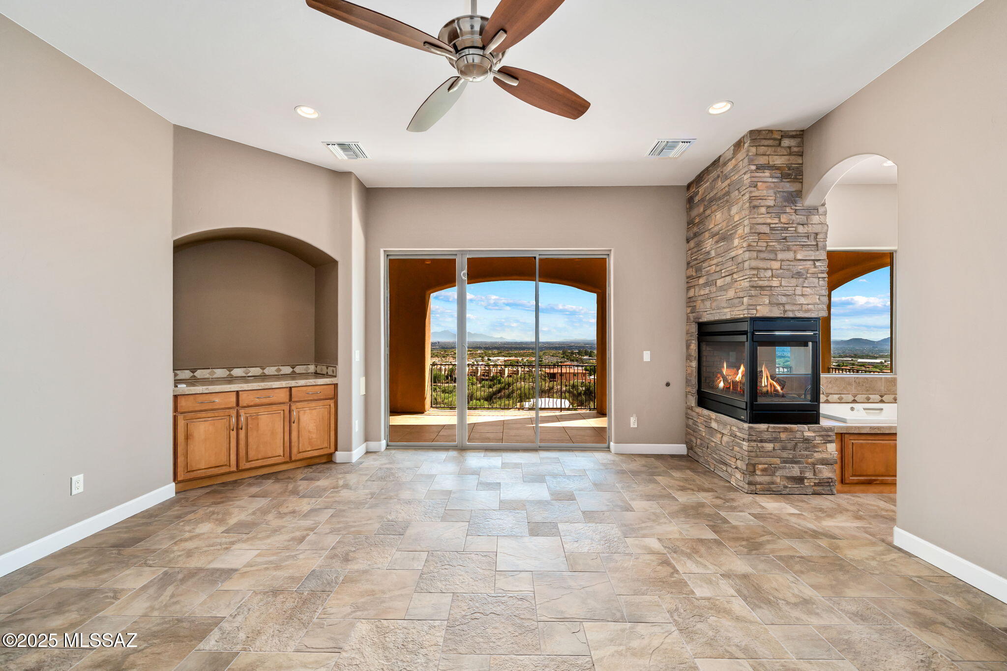 5880 N Hombre Lane