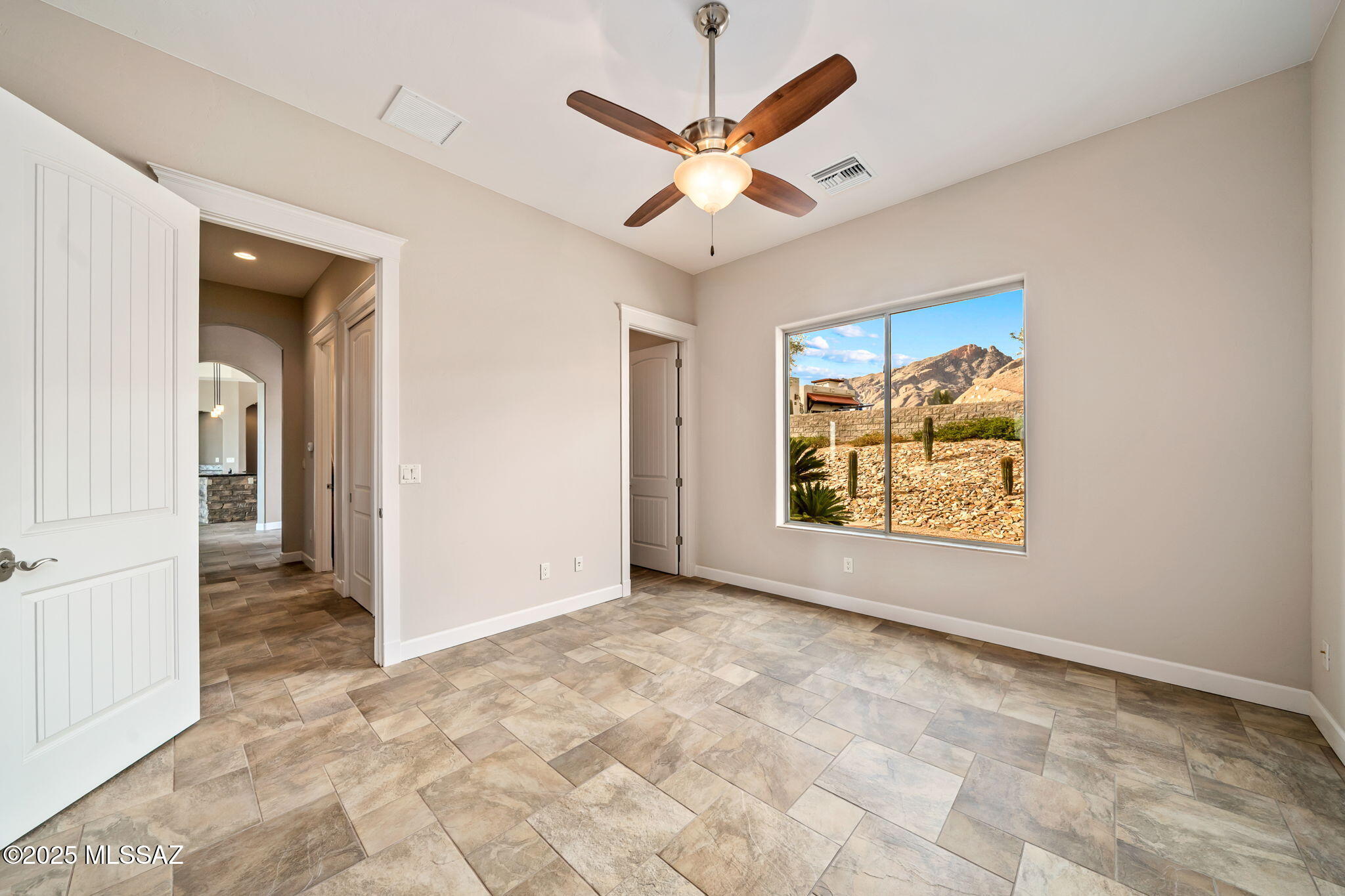 5880 N Hombre Lane