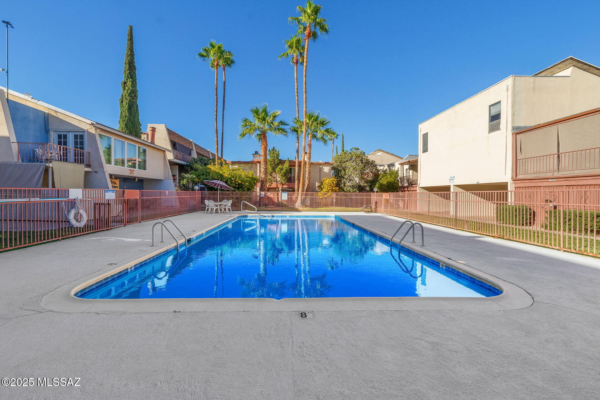 1600 N Wilmot Road Unit: 419