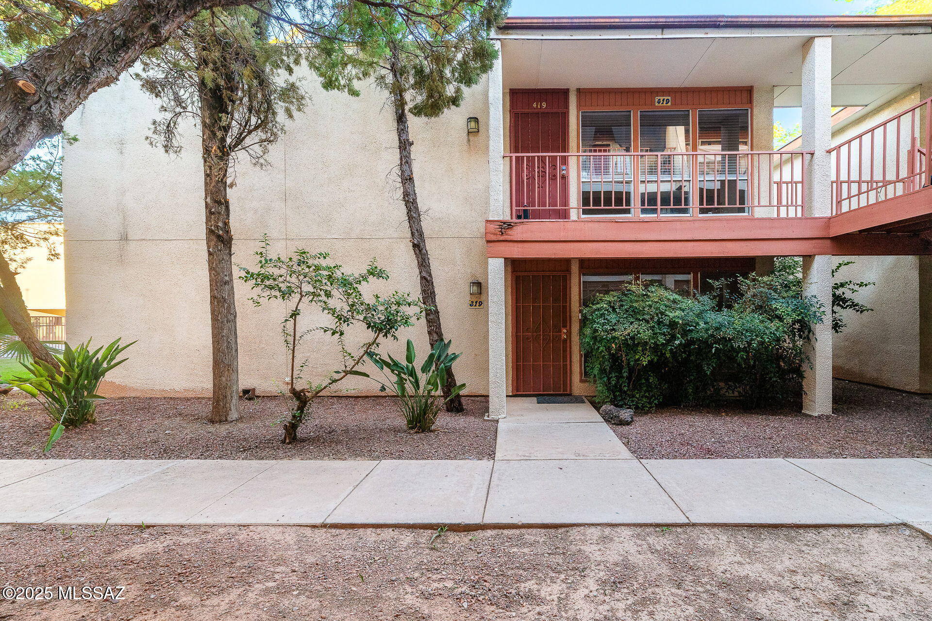 1600 N Wilmot Road Unit: 419