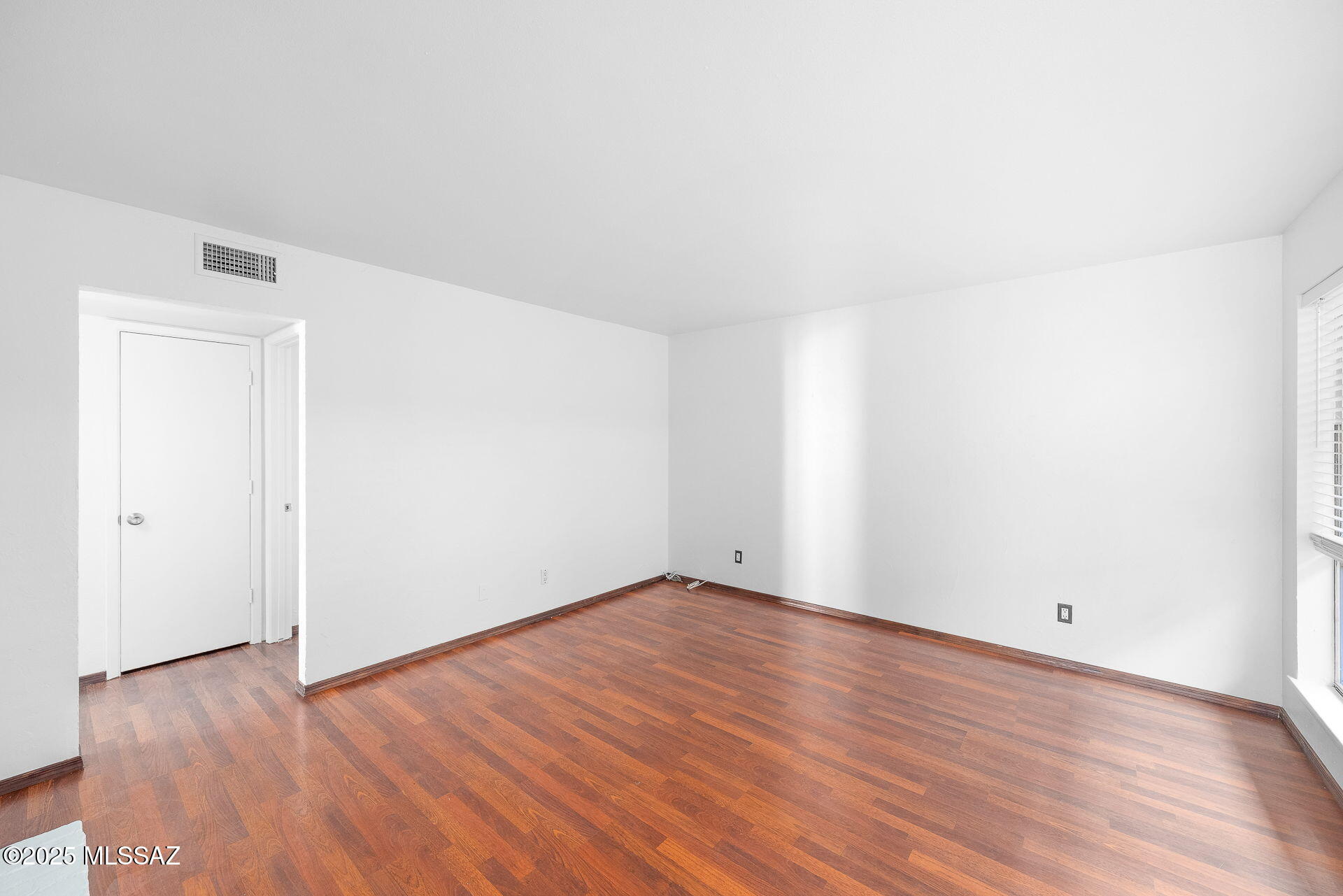 1600 N Wilmot Road 419