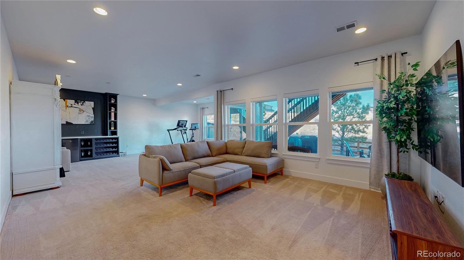 6499 Kenzie Circle