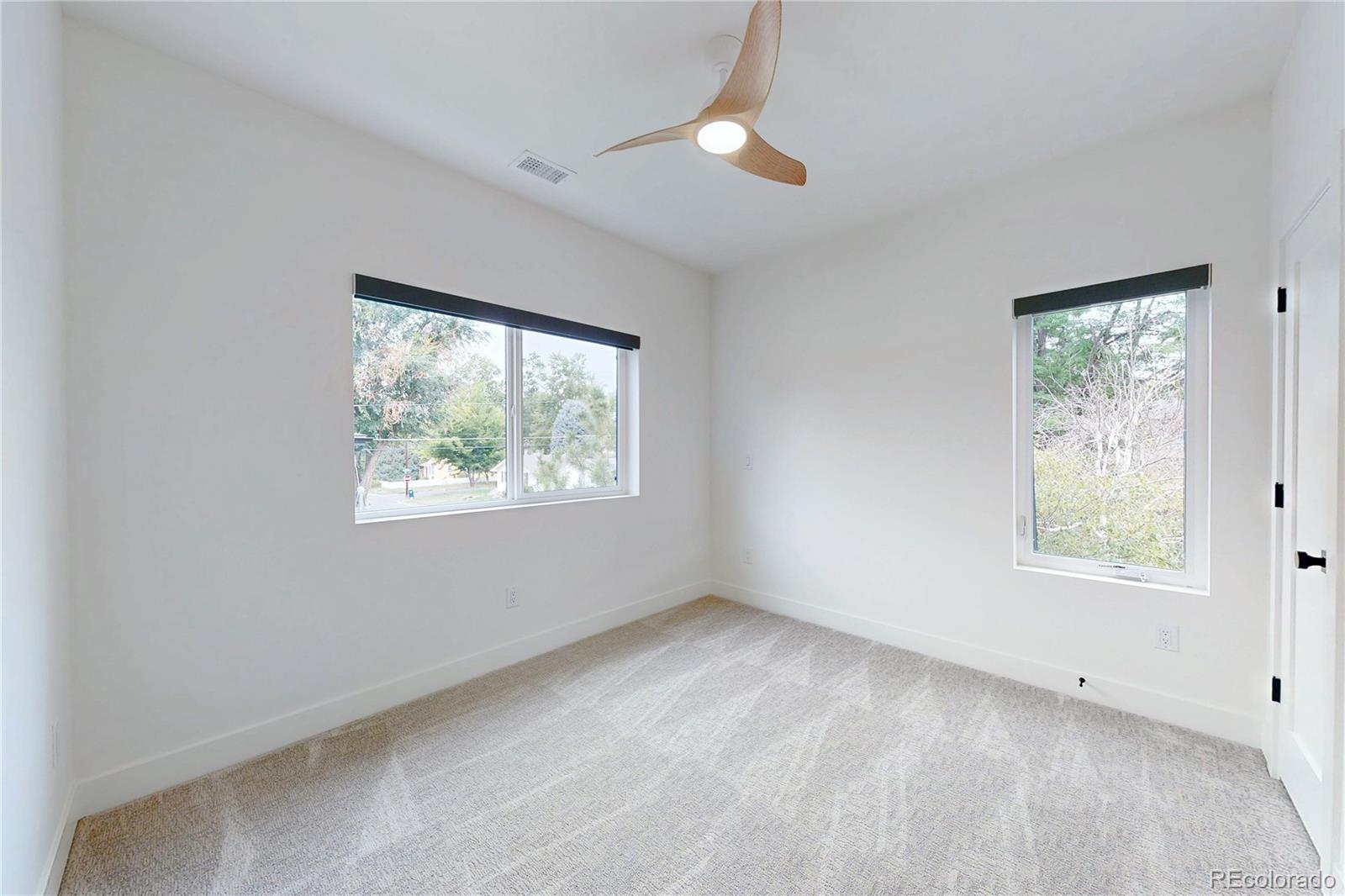2403 S Franklin