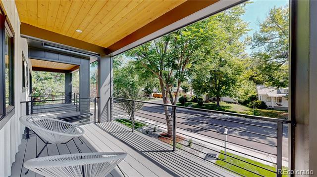 2405 S Franklin