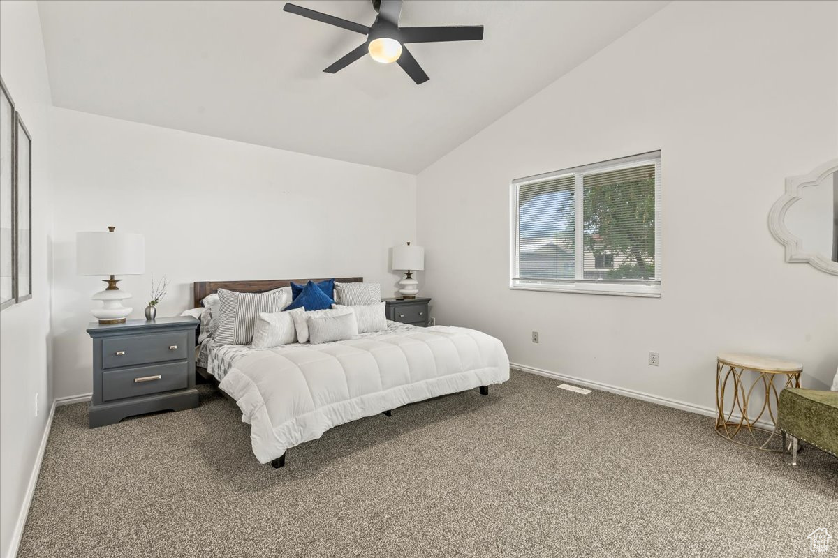 232 E ASHBROOK CIR