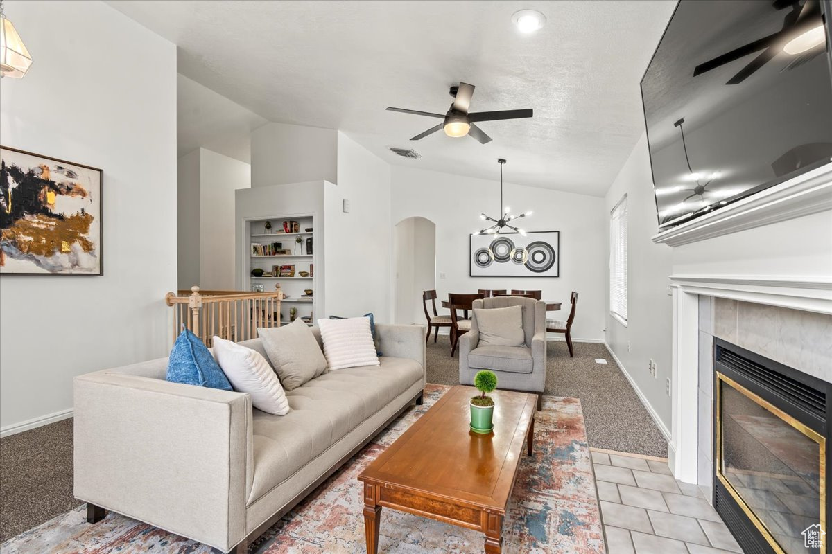 232 E ASHBROOK CIR