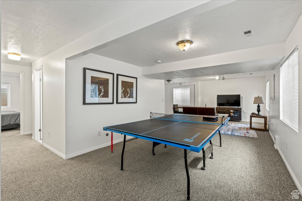 232 E ASHBROOK CIR