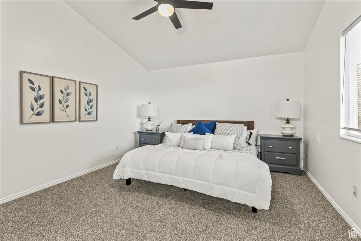 232 E ASHBROOK CIR
