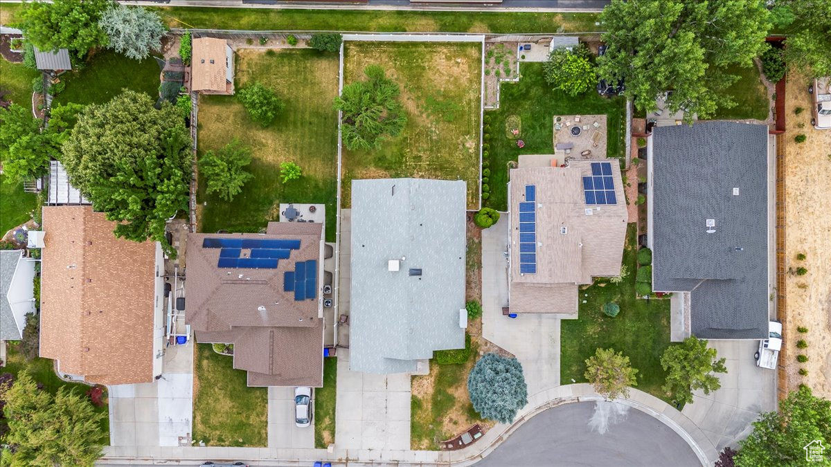 232 E ASHBROOK CIR