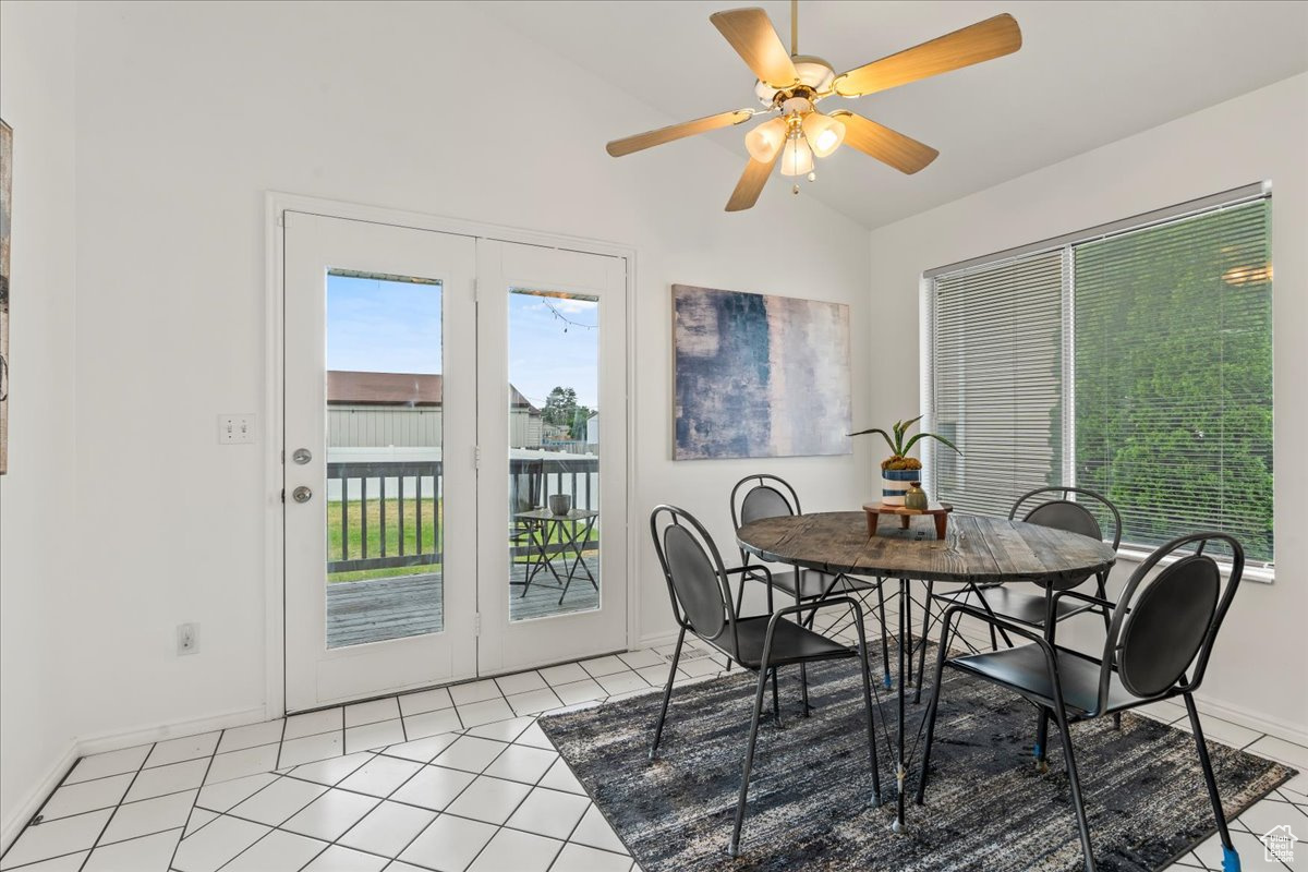 232 E ASHBROOK CIR