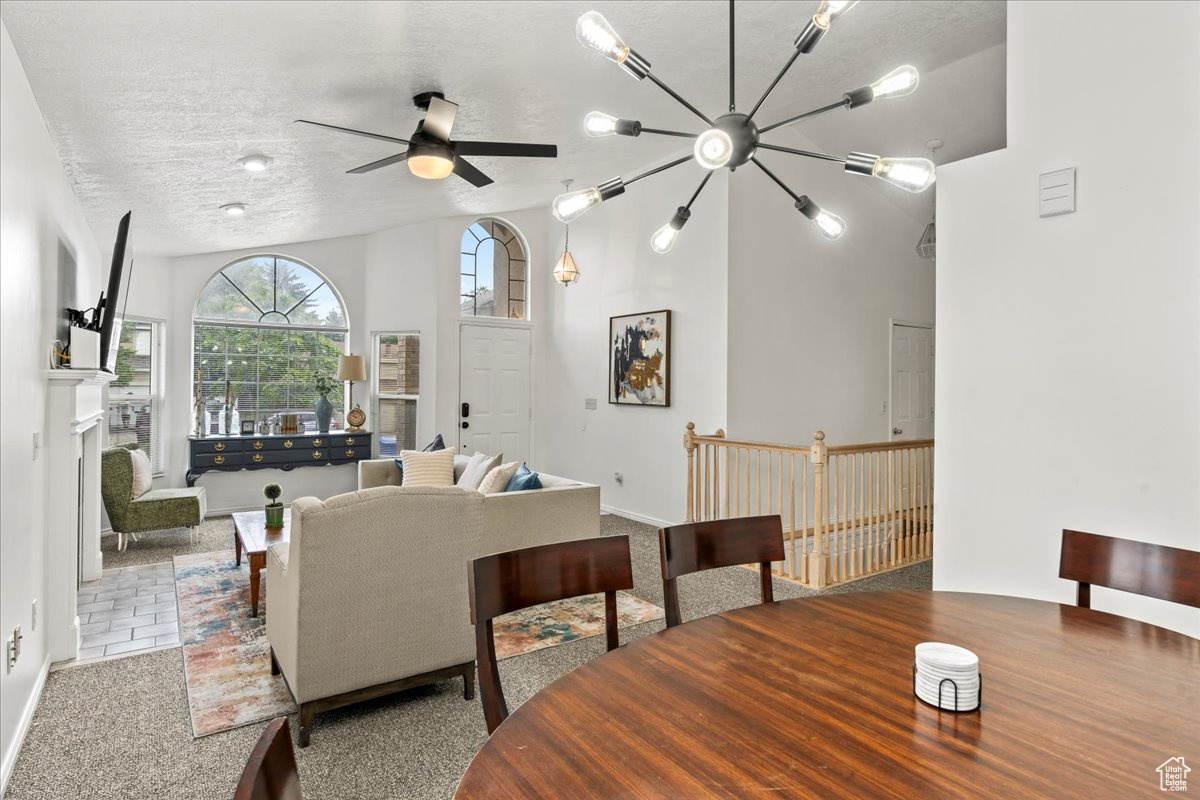 232 E ASHBROOK CIR