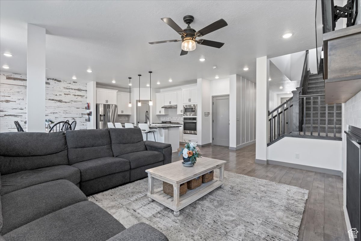 13903 S ROCKWELL VIEW LN