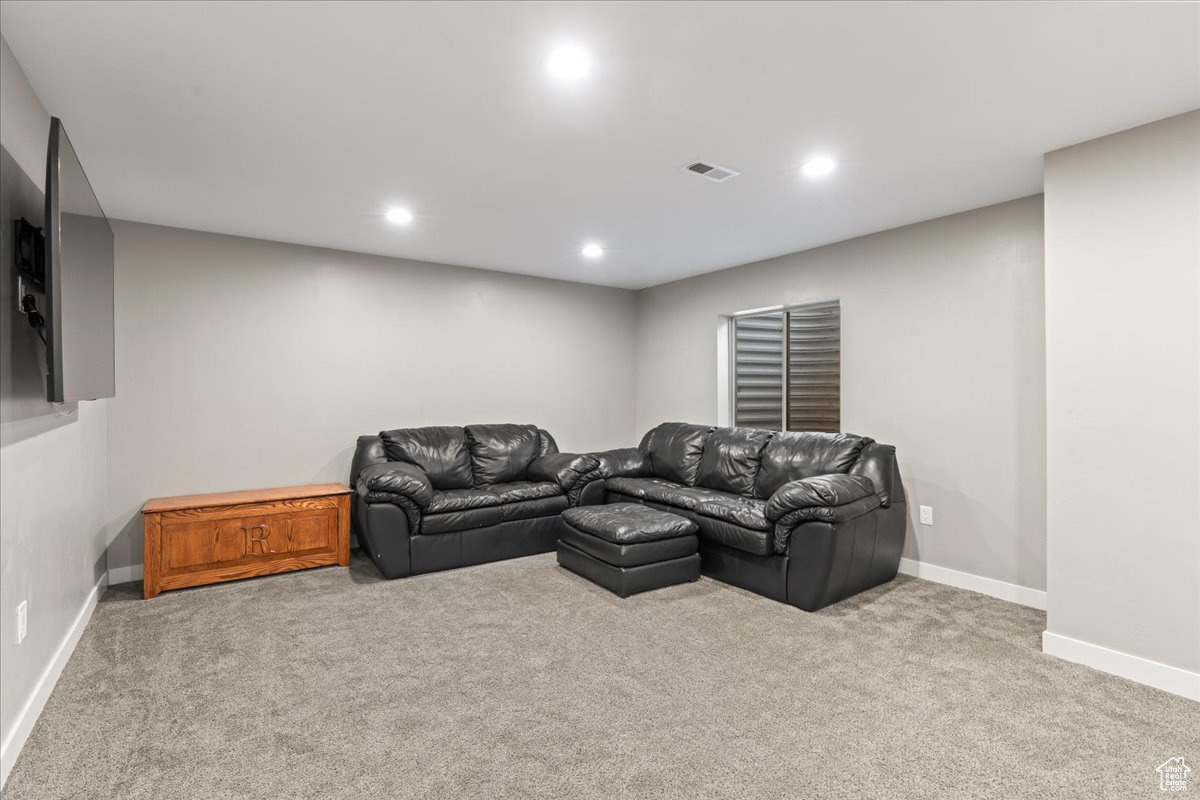 1486 N VENETIAN WAY