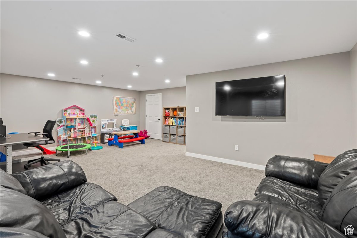1486 N VENETIAN WAY
