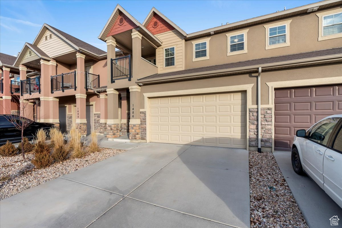 1486 N VENETIAN WAY