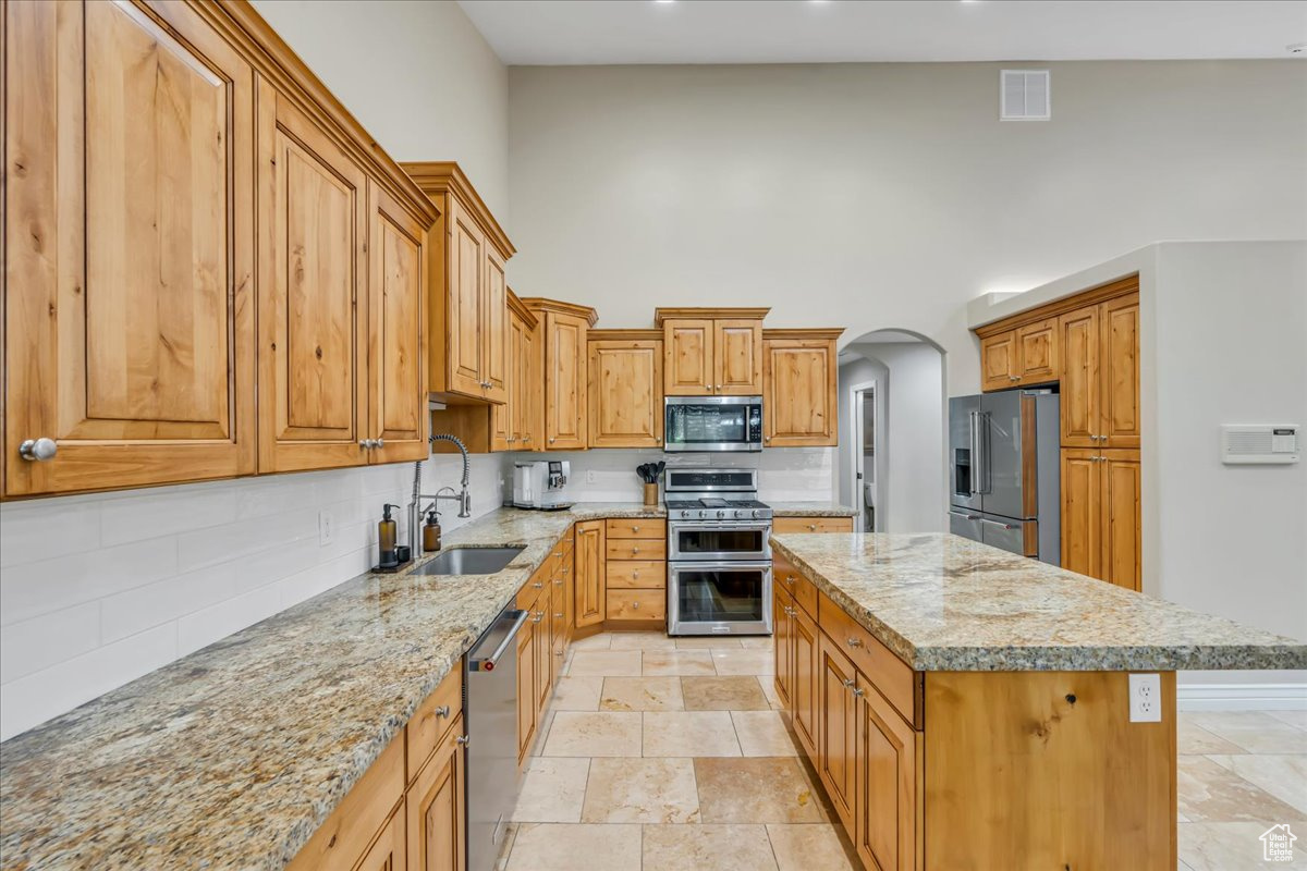 10605 S WILLOW VALLEY RD